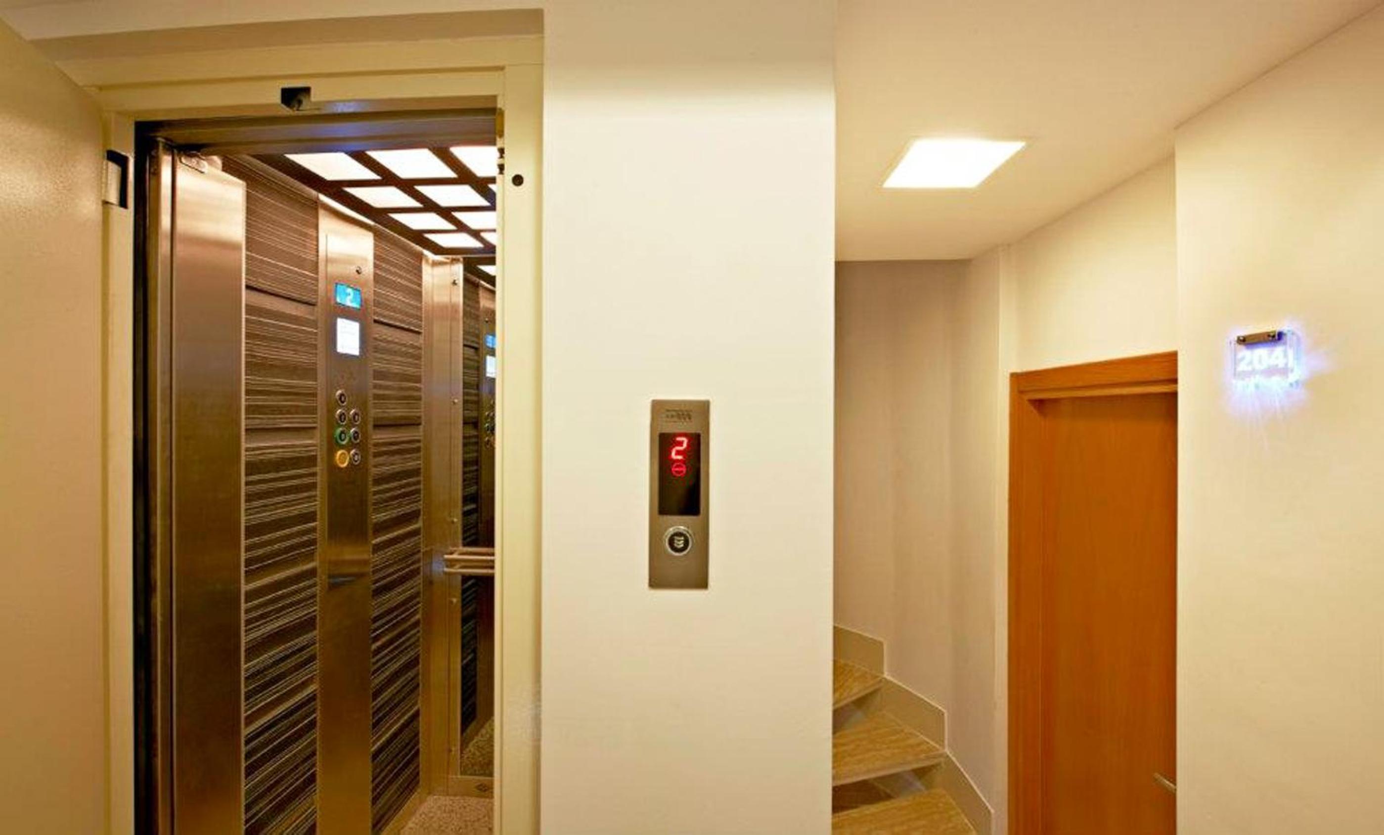 Retropera - Image 53