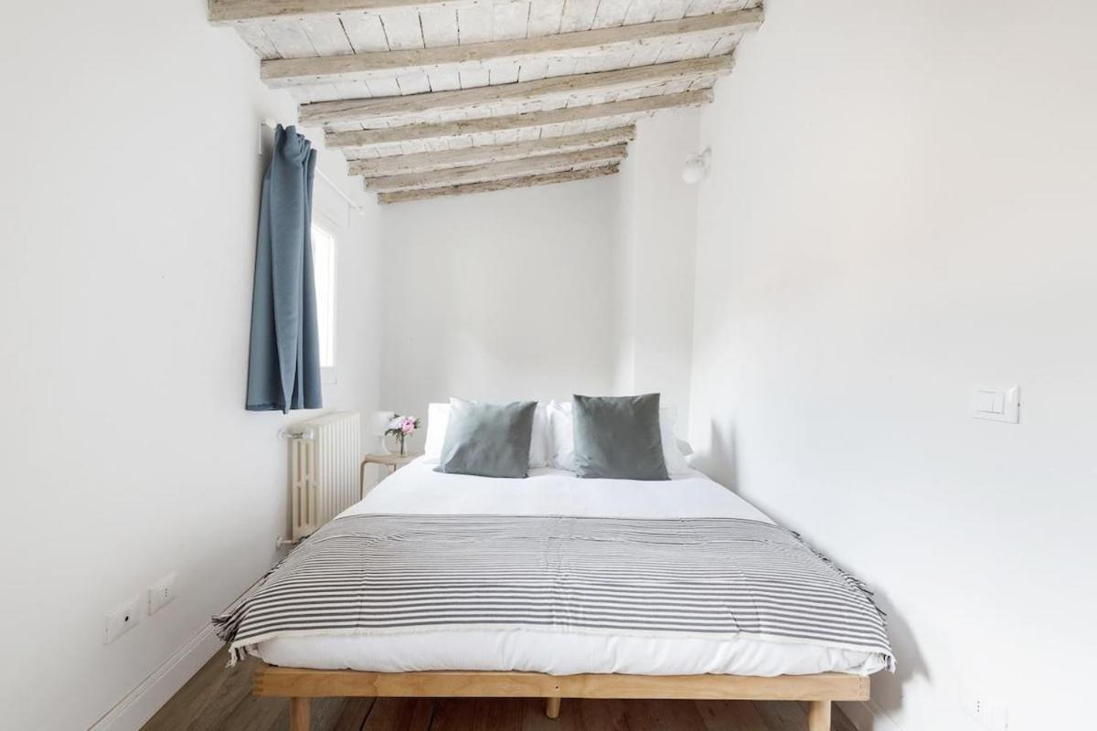 Ghibellina Attic