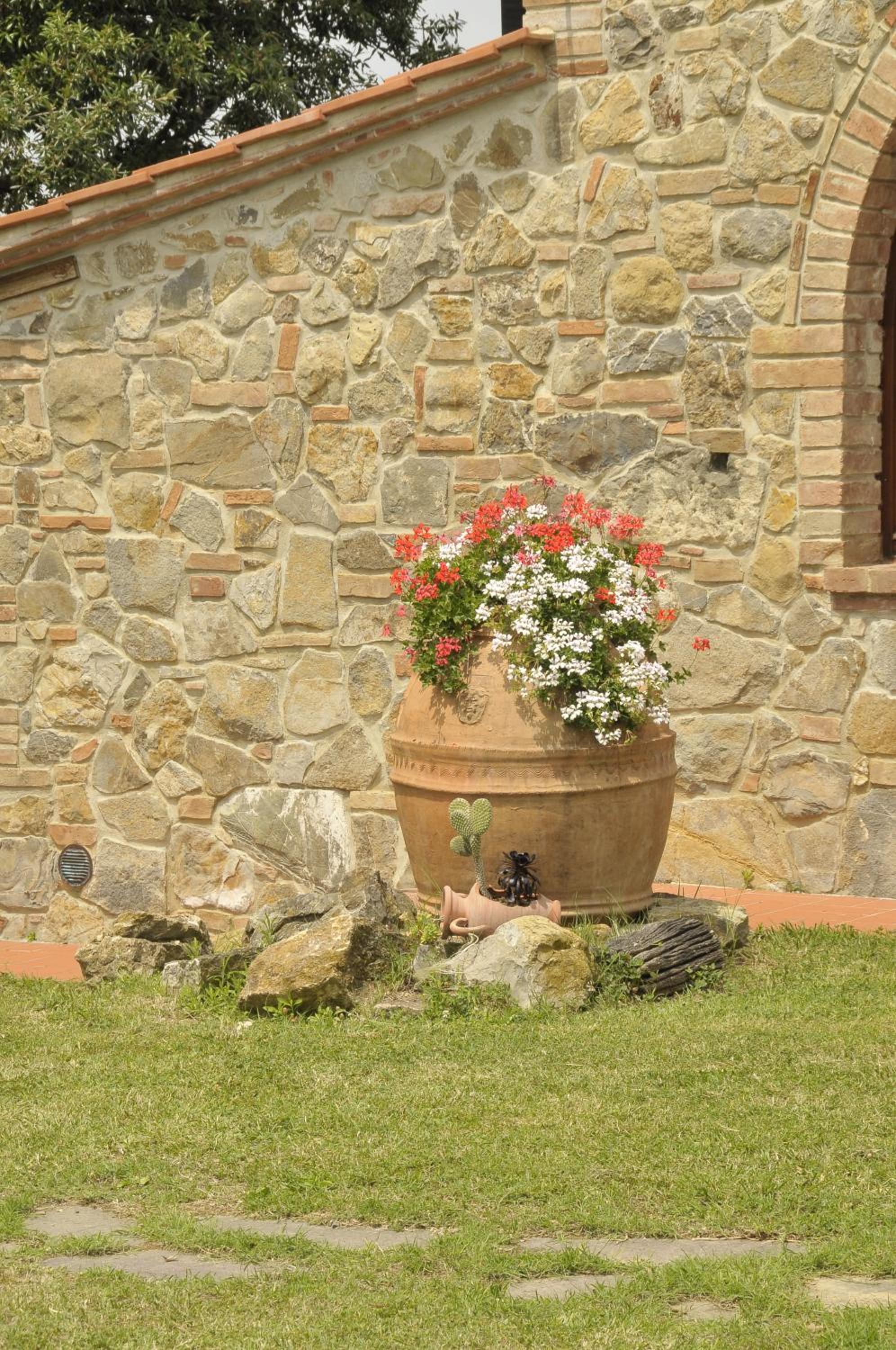 Photo 36