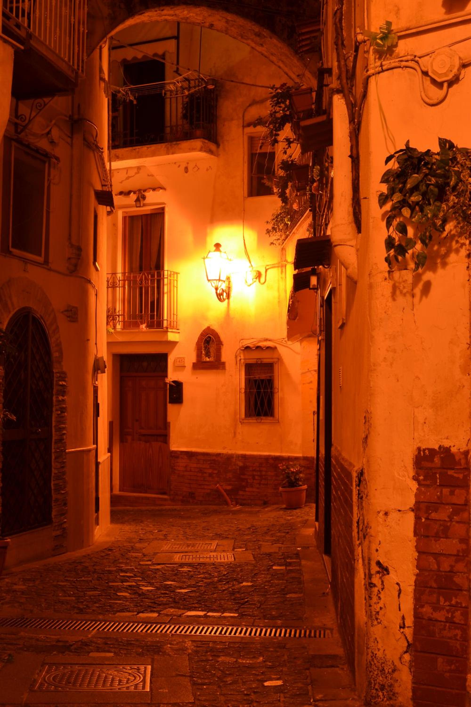 Parco dei Gerani - Il monolocale e la camera - Room and Studio view 3