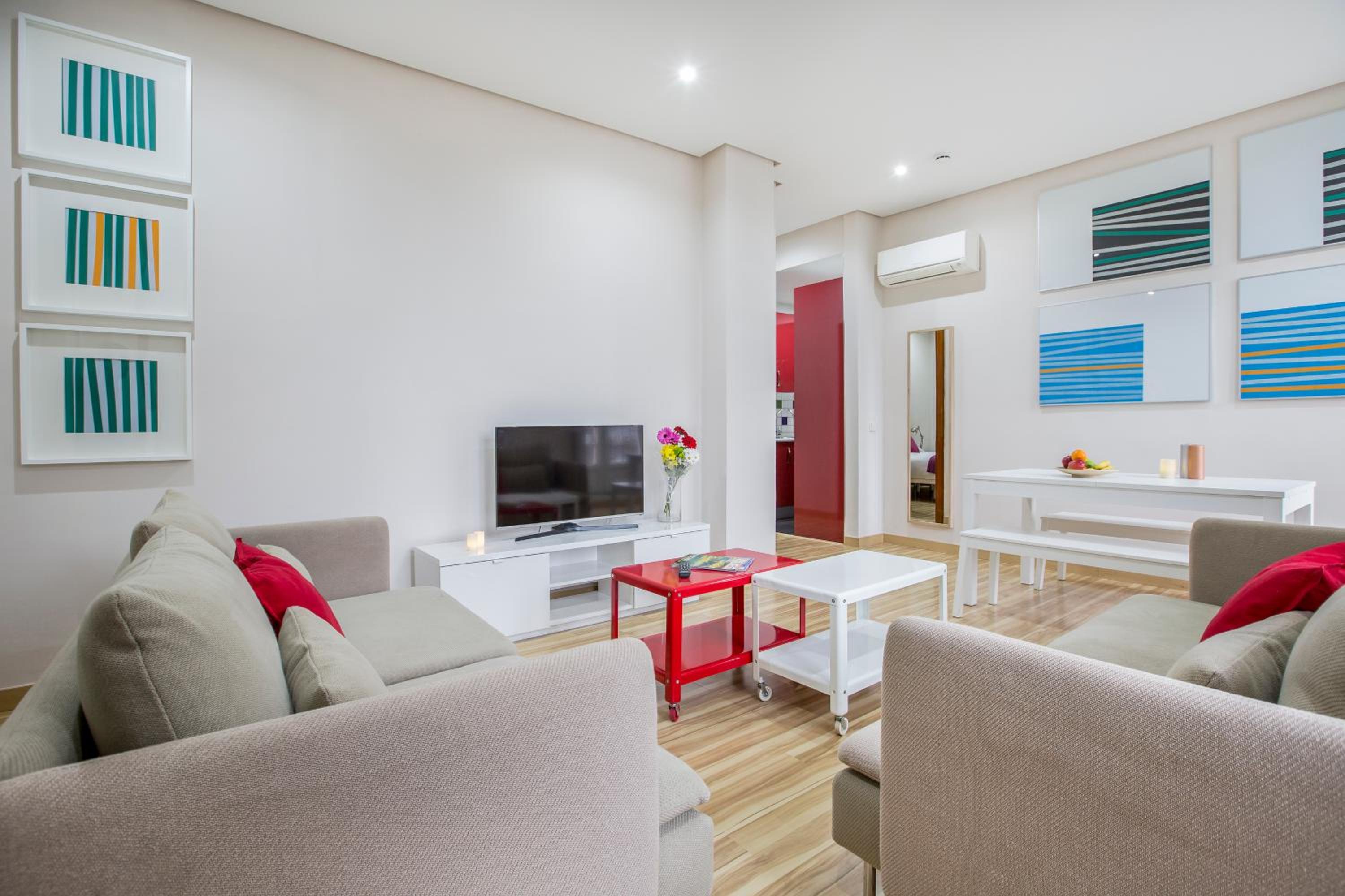 Mola Suites