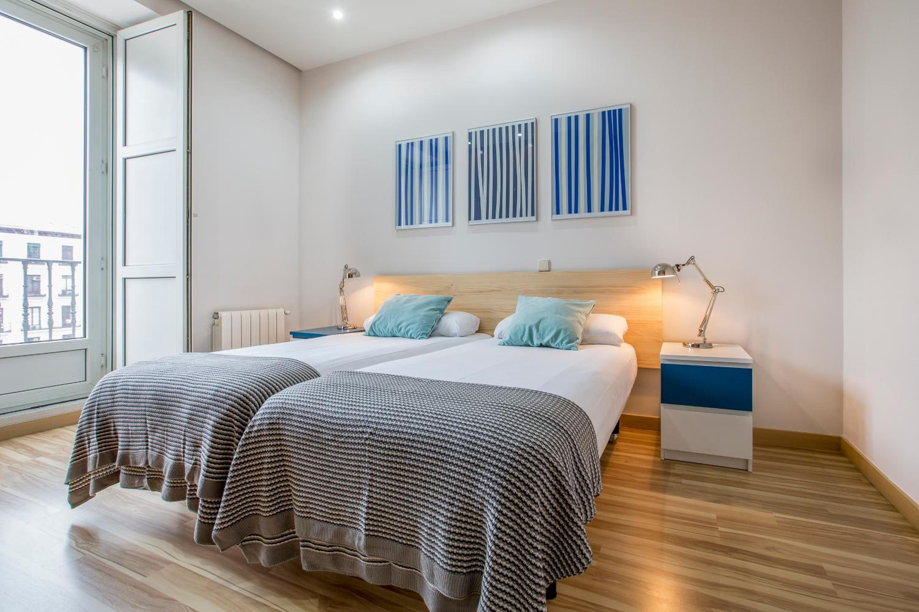 Mola Suites