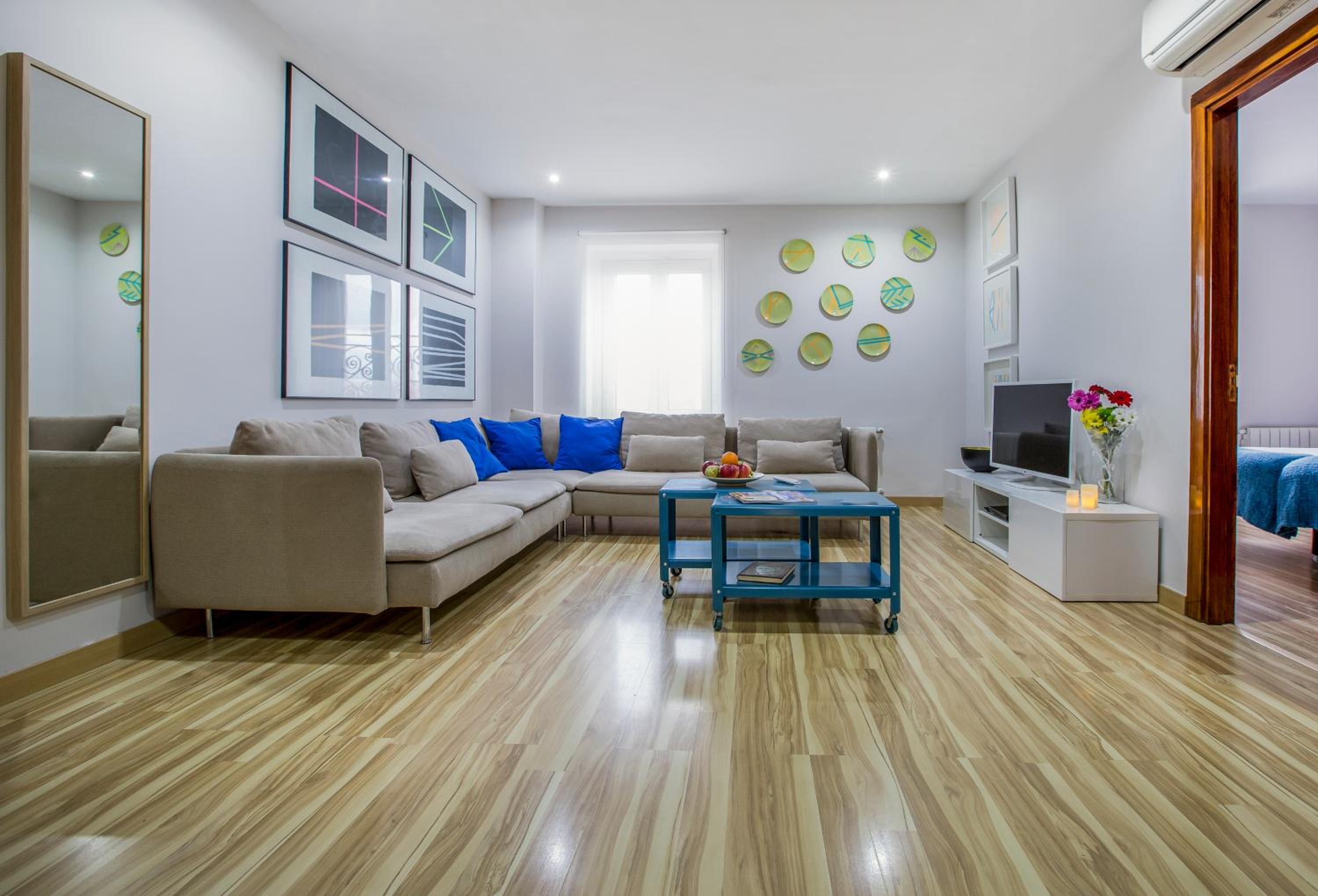 Mola Suites
