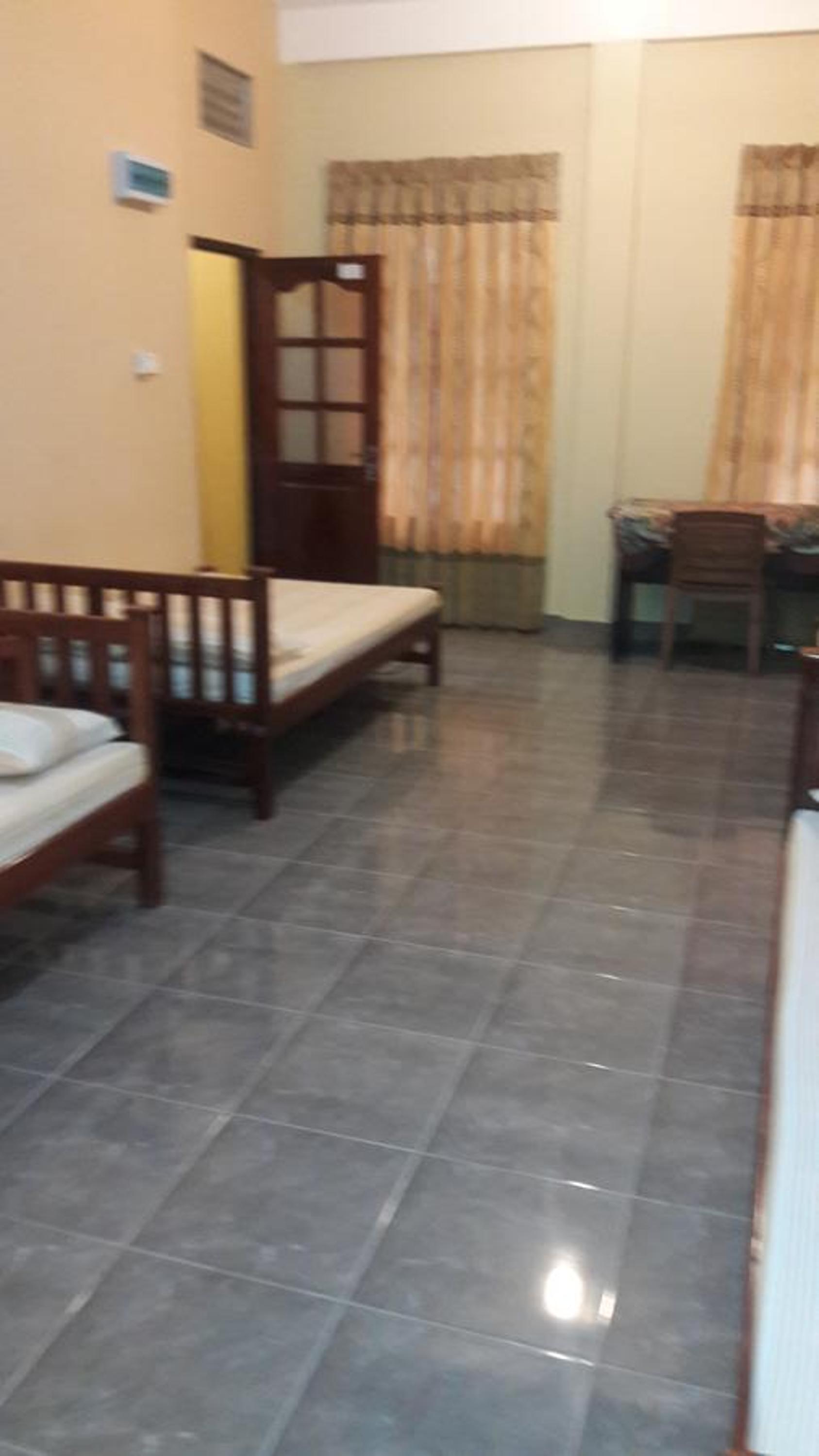 Anura Guest Inn