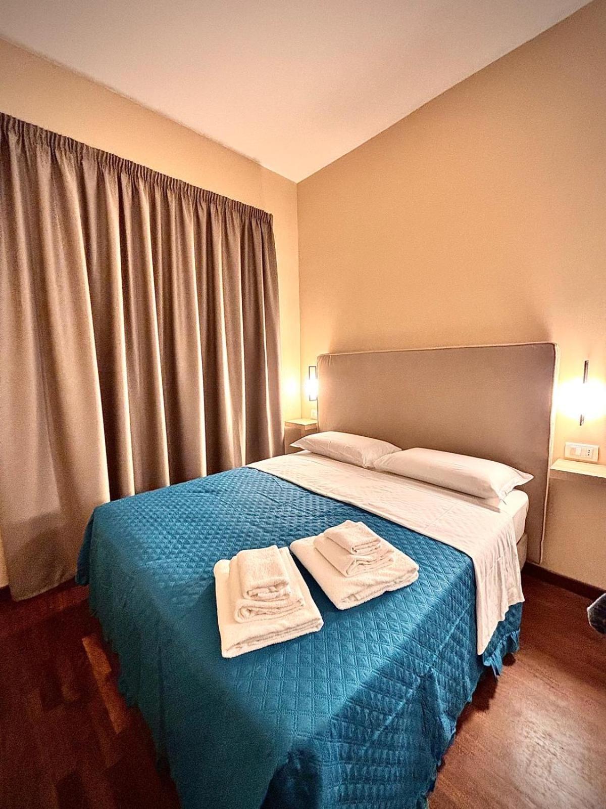 Le Vie di San Pietro Guest House