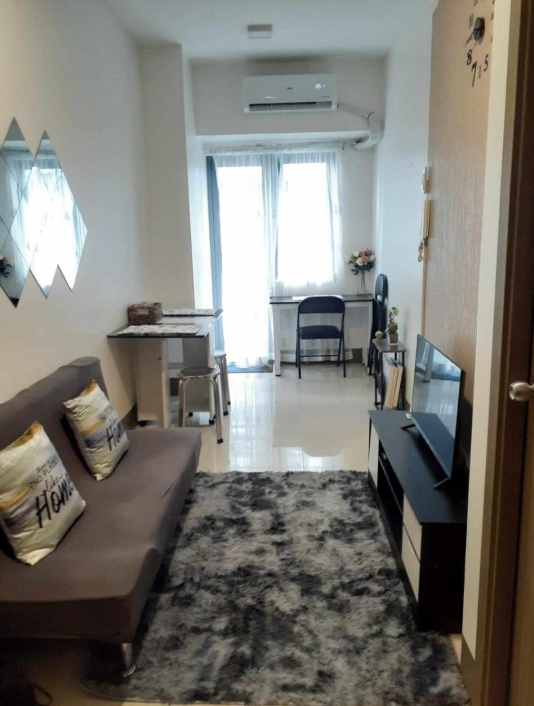Fully Furnished 1 Bedroom Condo - Fame Residences, Tower 2