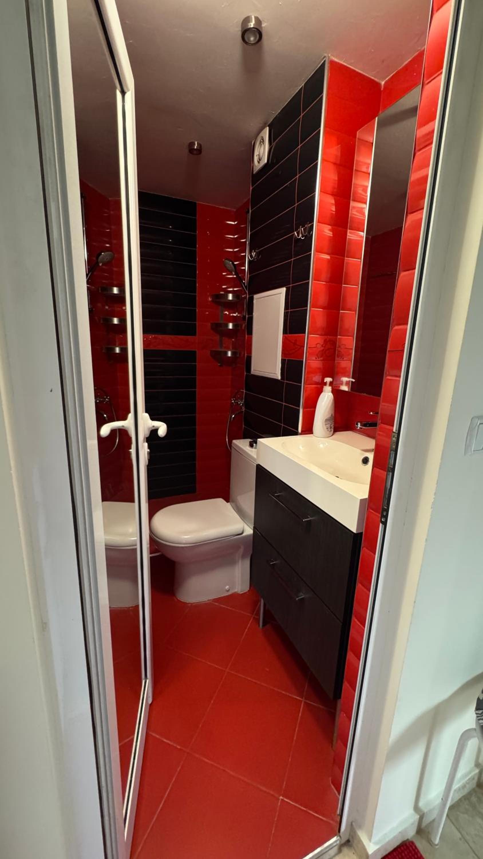 Apartment near Vitosha mountain, self check-in, with underground parking