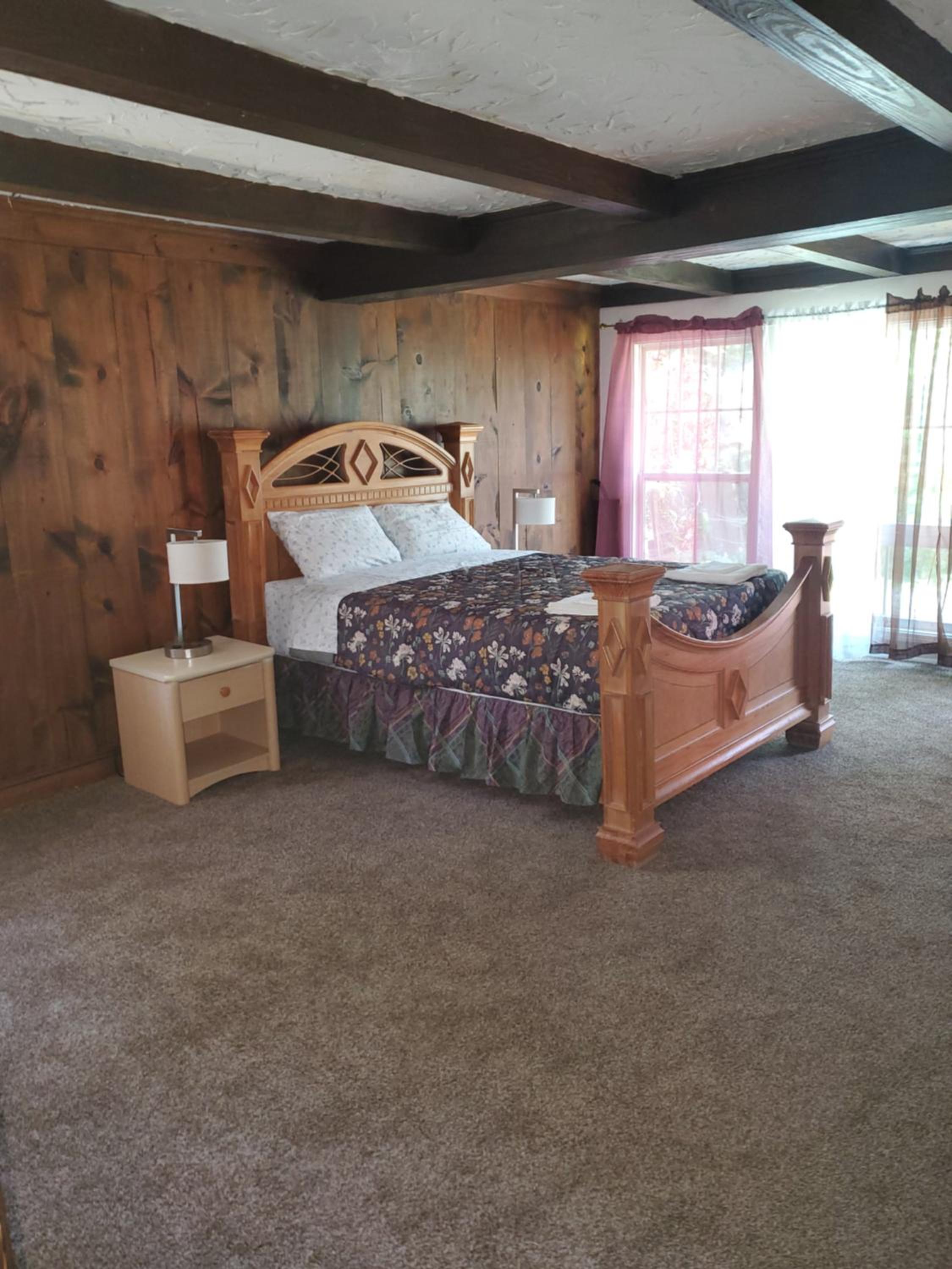 Spacious ranch home near Stone Mountain Park