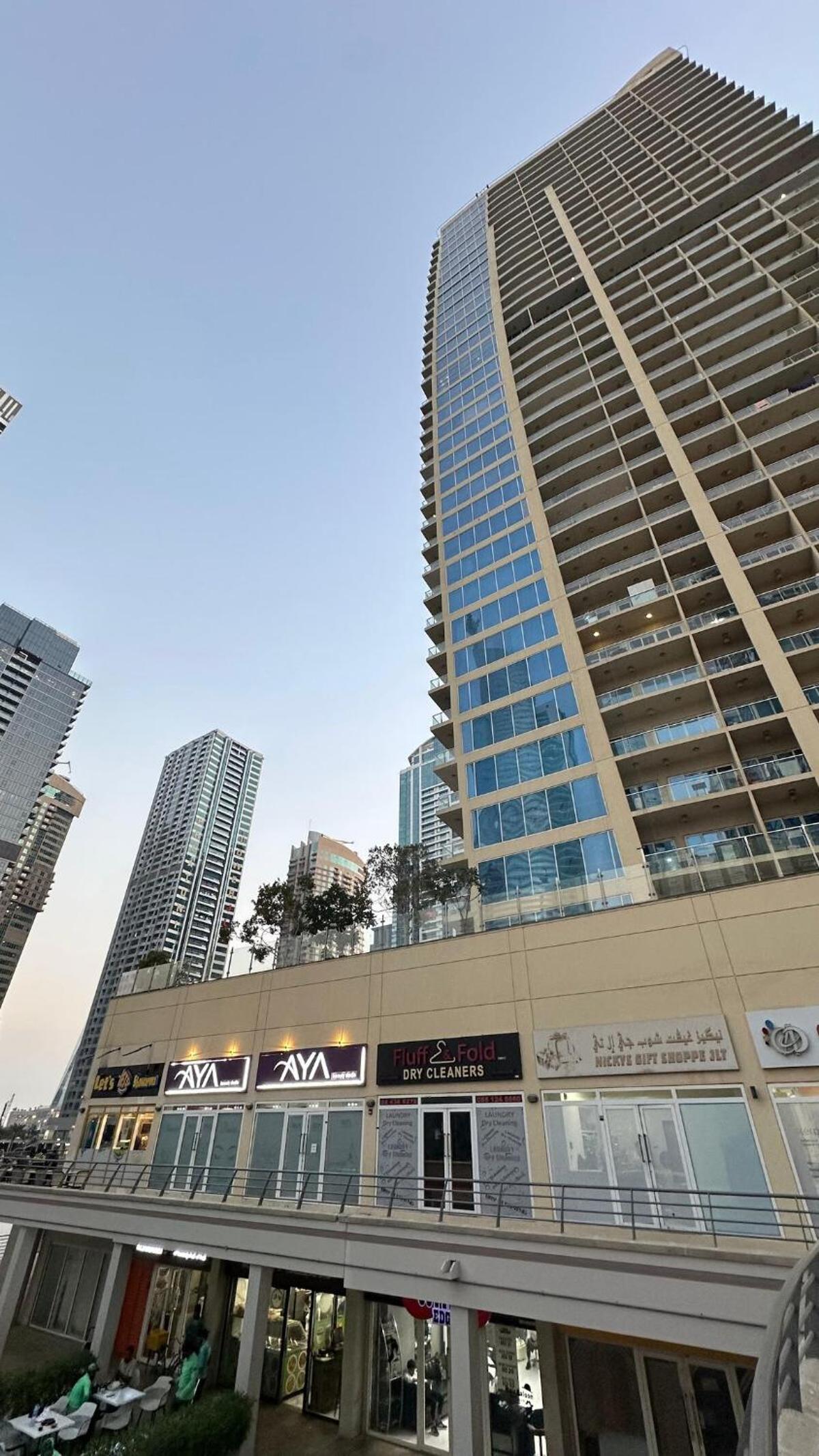 Modern Studio with Balcony - Close to Metro & Marina