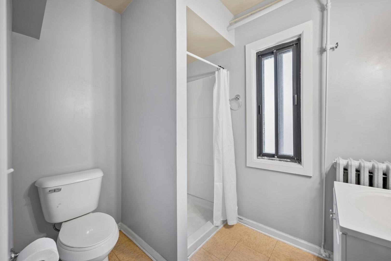 Cozy 1BR Retreat in Brownstown – Relax Unwind