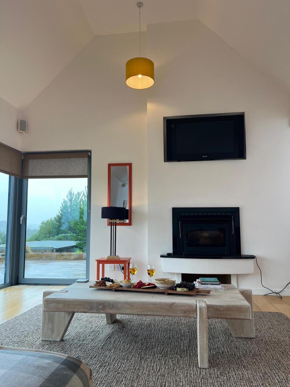 Lakeview Callow Luxury Retreat for Couples & Families Ideal Base for County Mayo