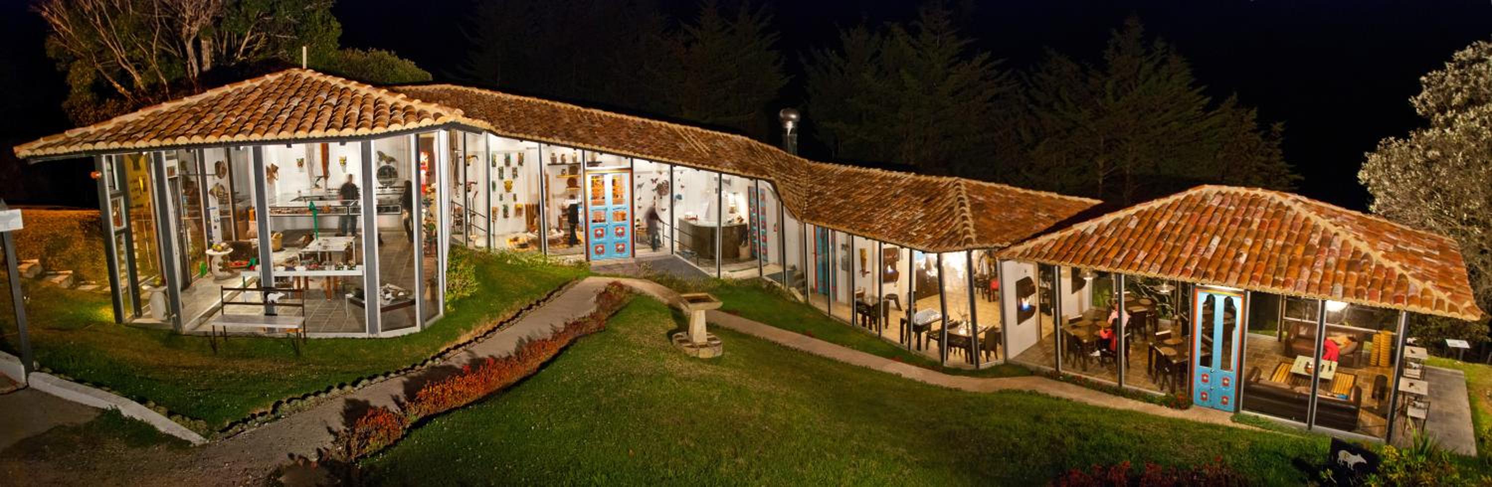 Dantica Cloud Forest Lodge