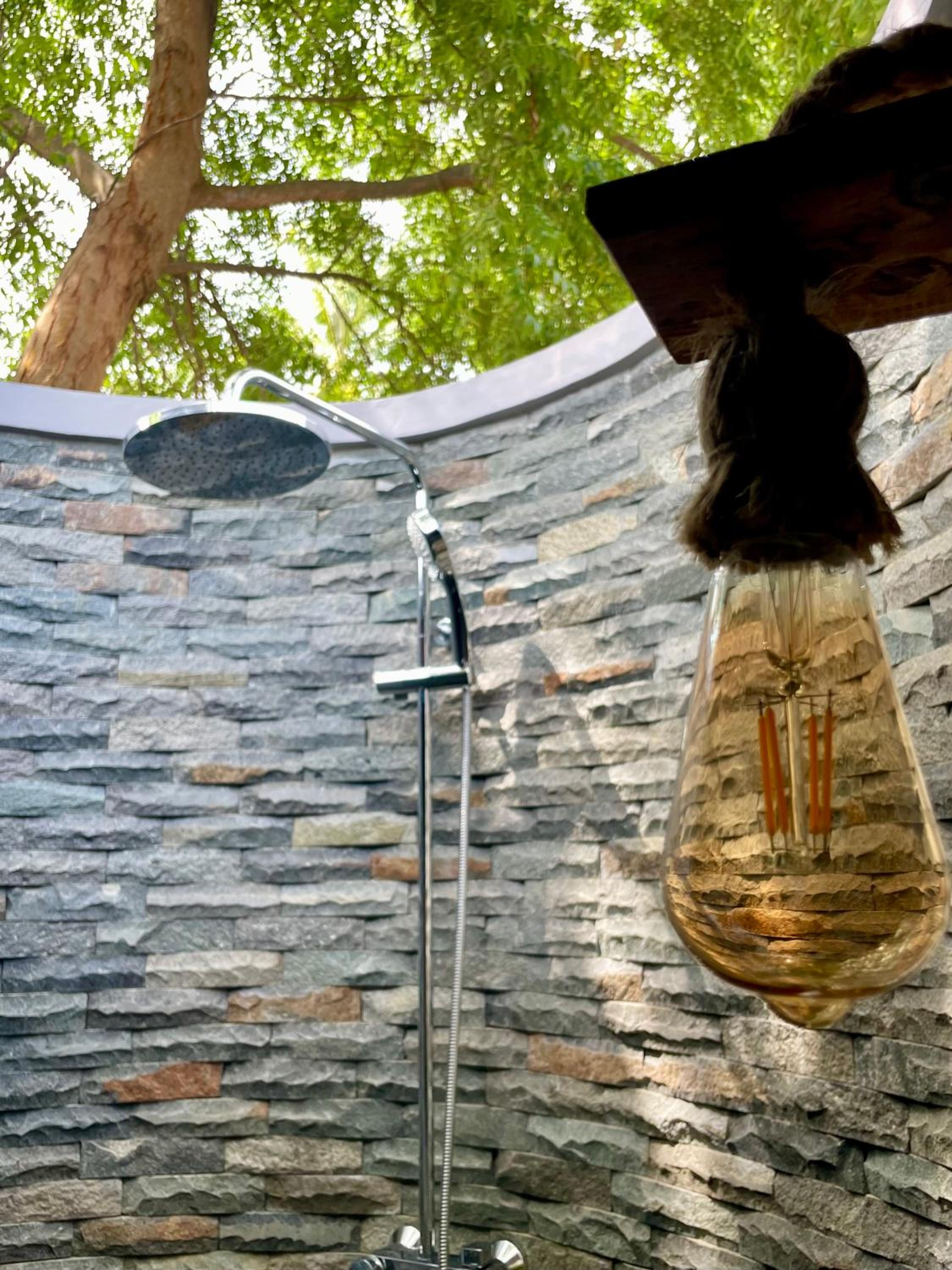 Ubuntu Glamping - Adult Campers Only