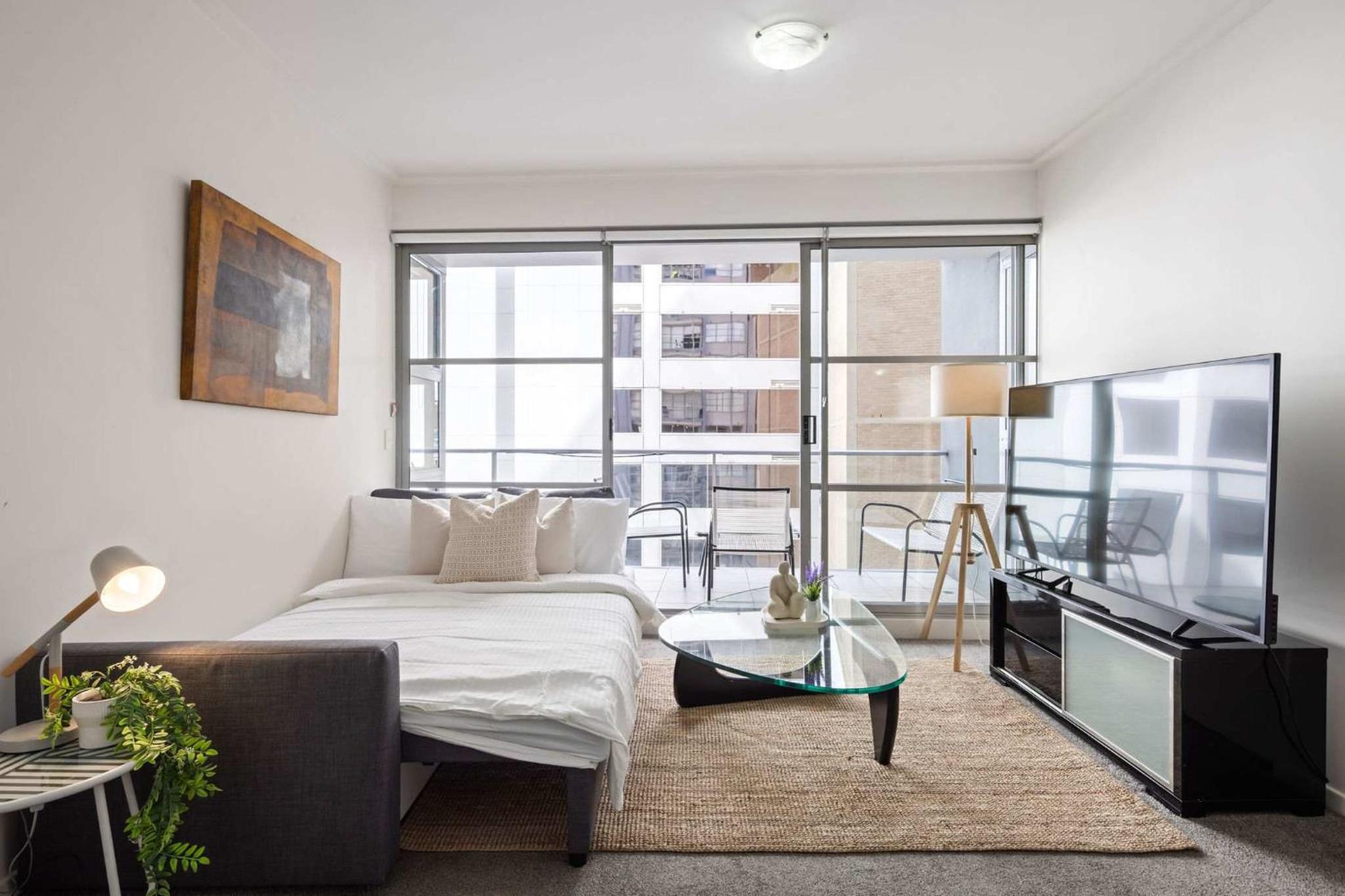 Cozy 2BR Apartment Steps from Darling Harbour