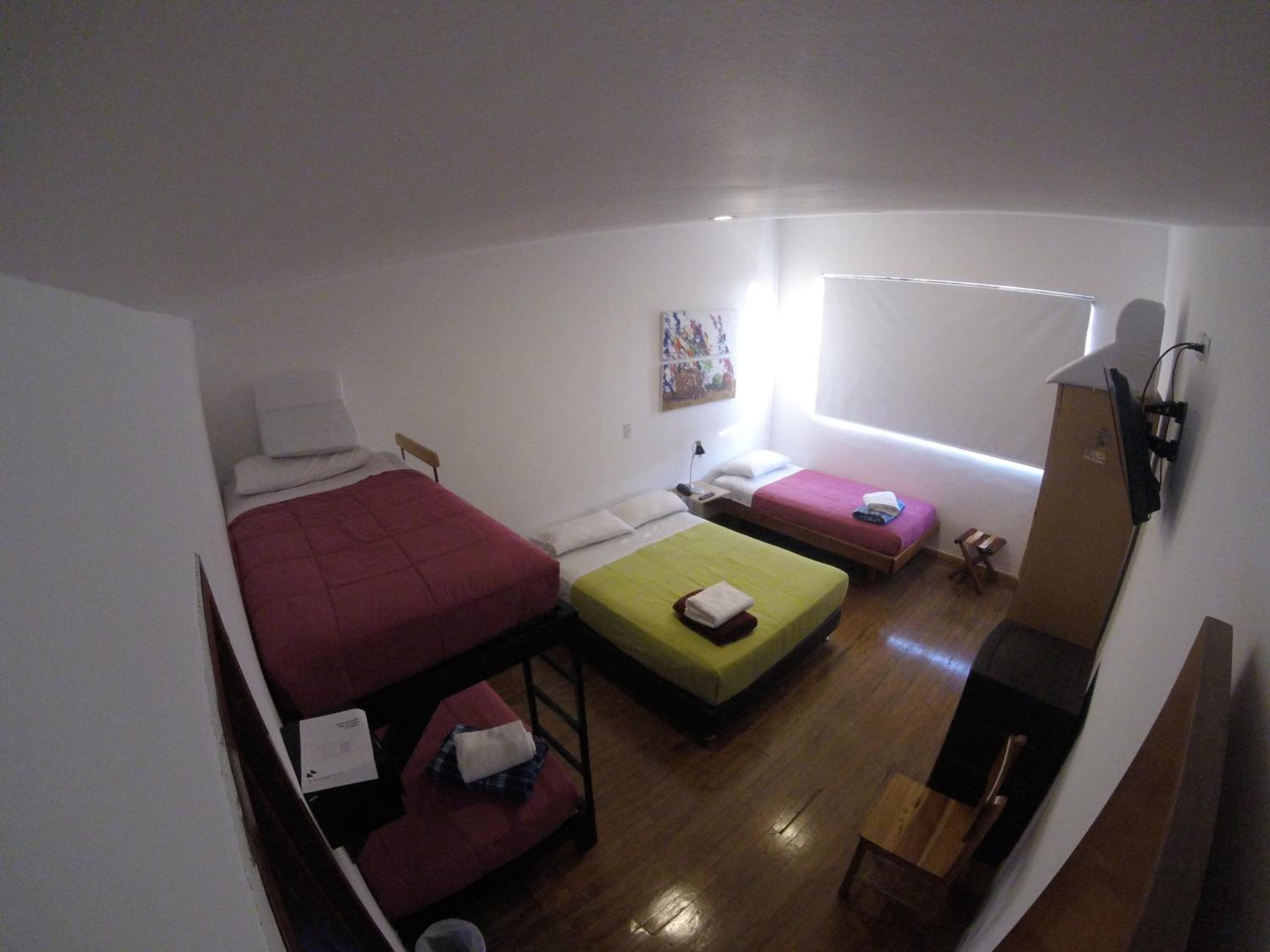Hostal de la 57