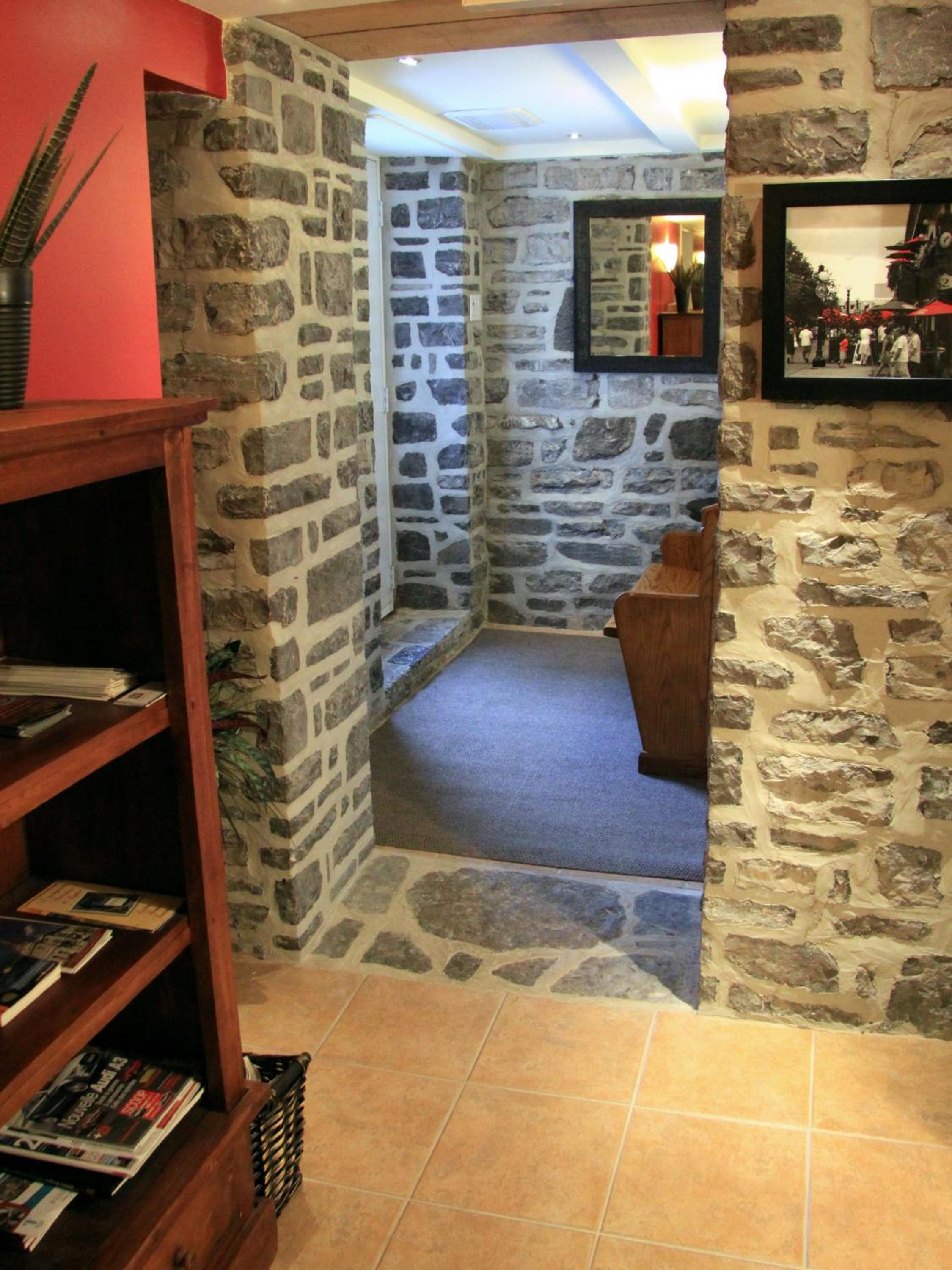 Photo 33