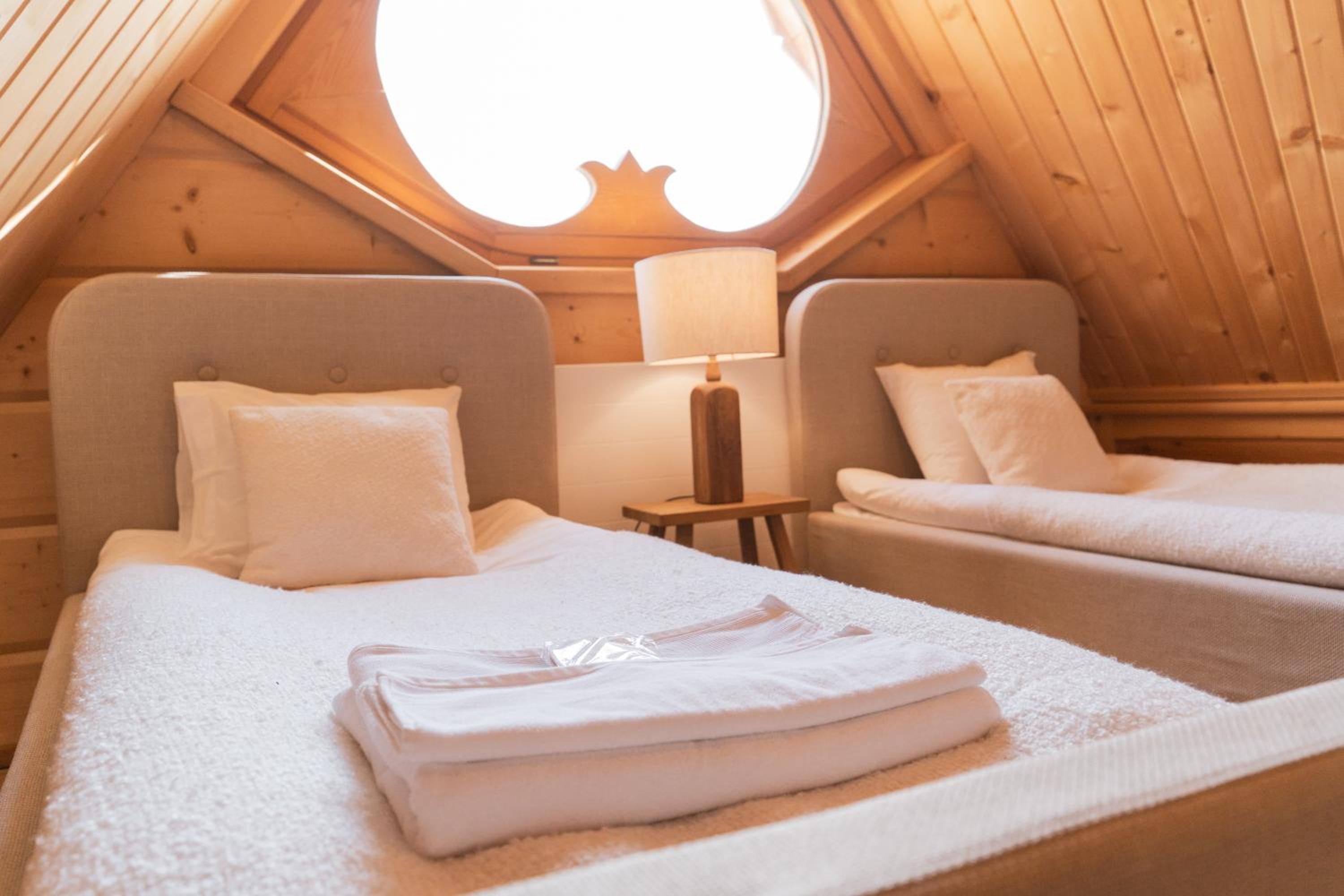 Art House Residence - Grand Luxury 350m2 Chalet - Mountain & Ski