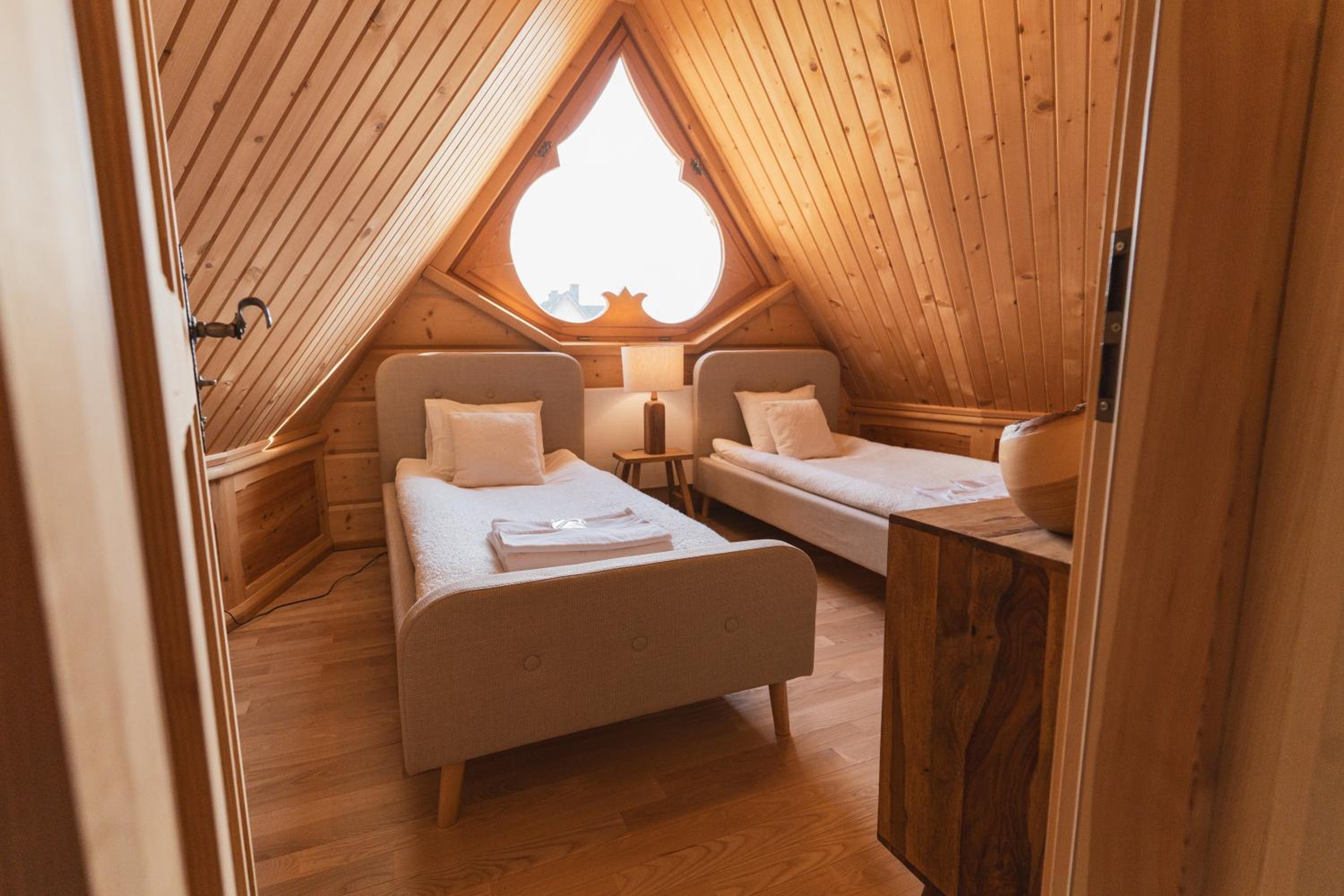 Art House Residence - Grand Luxury 350m2 Chalet - Mountain & Ski