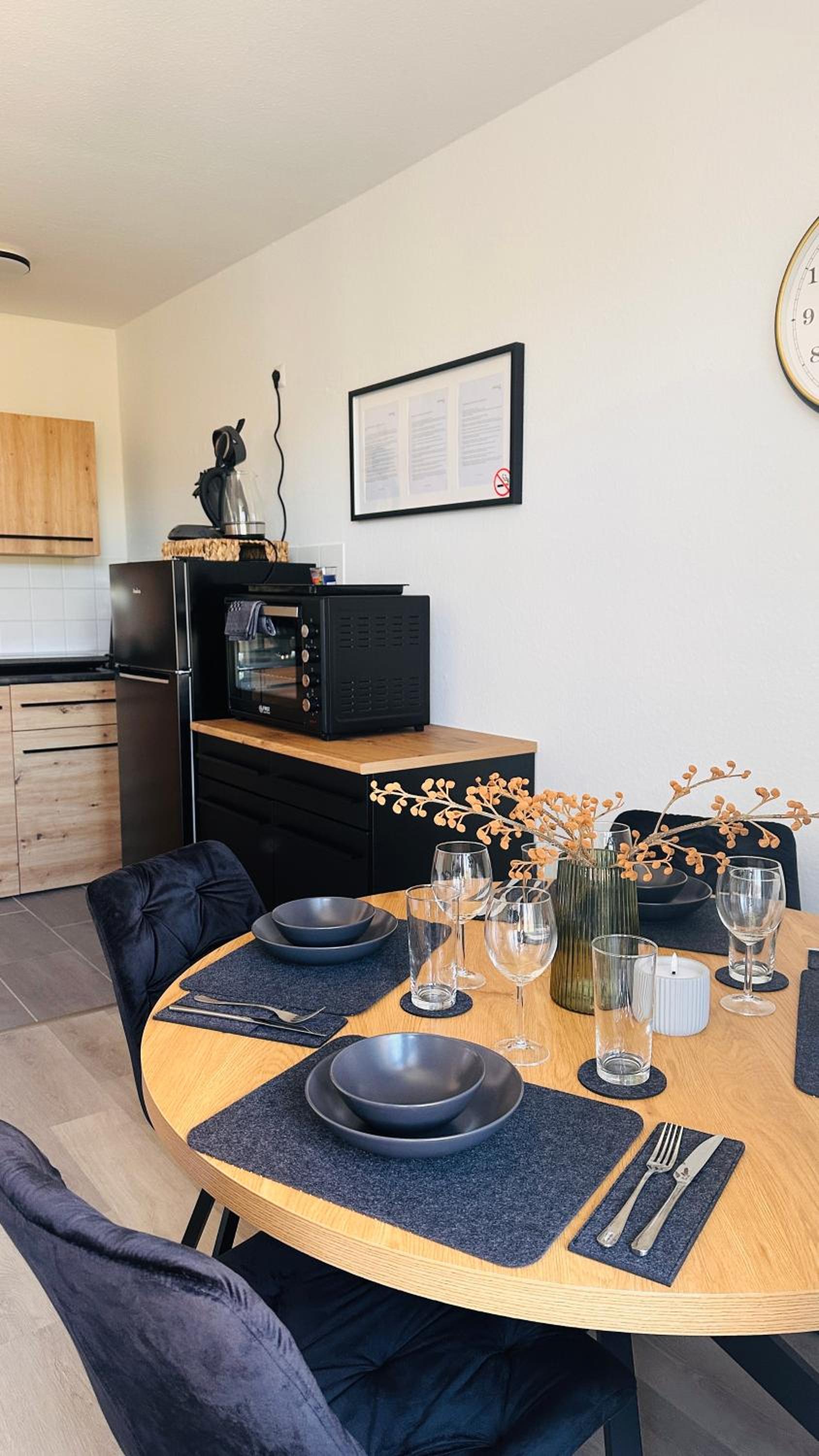 AMAO Mantis - Design Apartment - City Center - King-Size Bed - Parking - Storchenturm - bis 10 Pers 2Whg