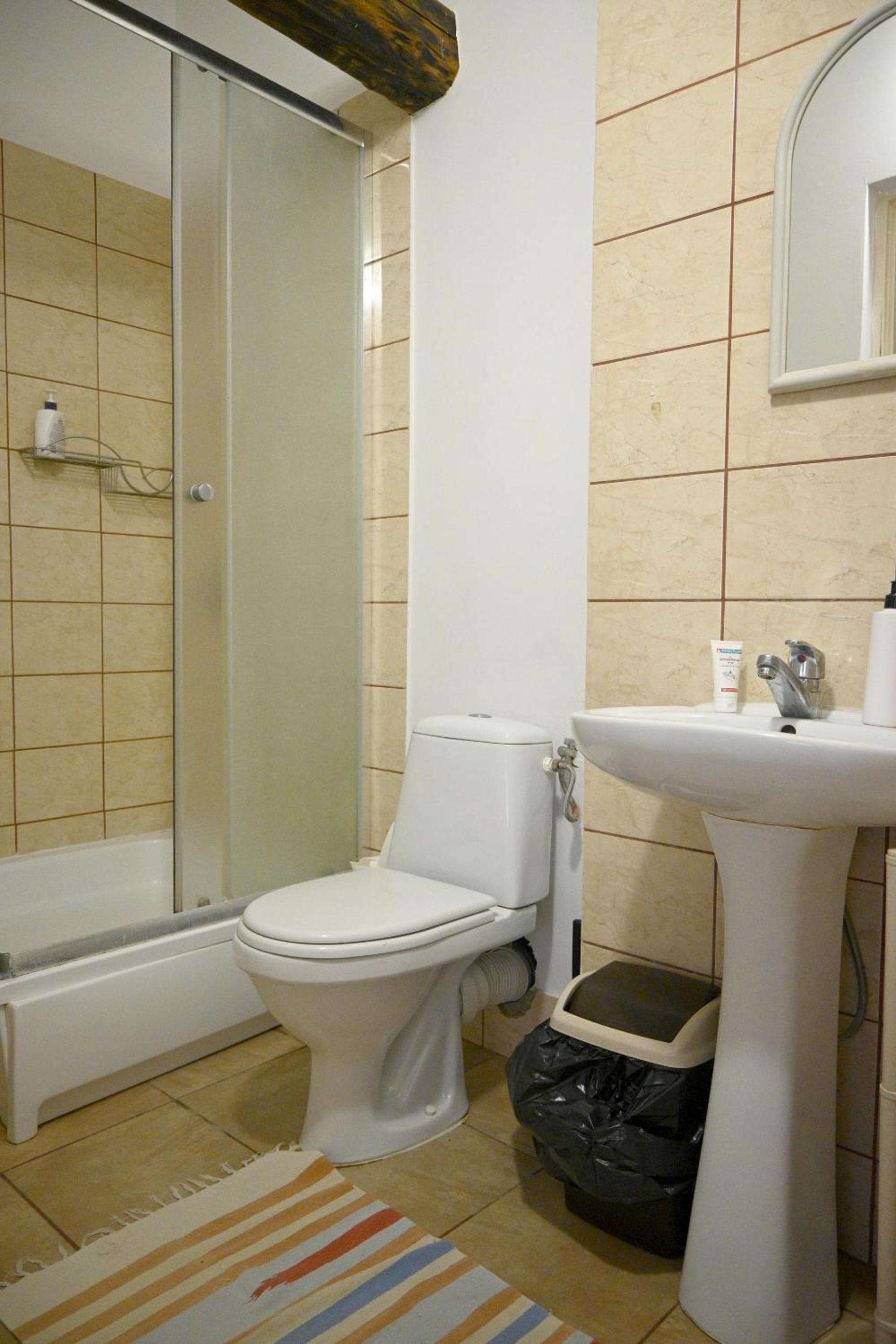 Photo 29