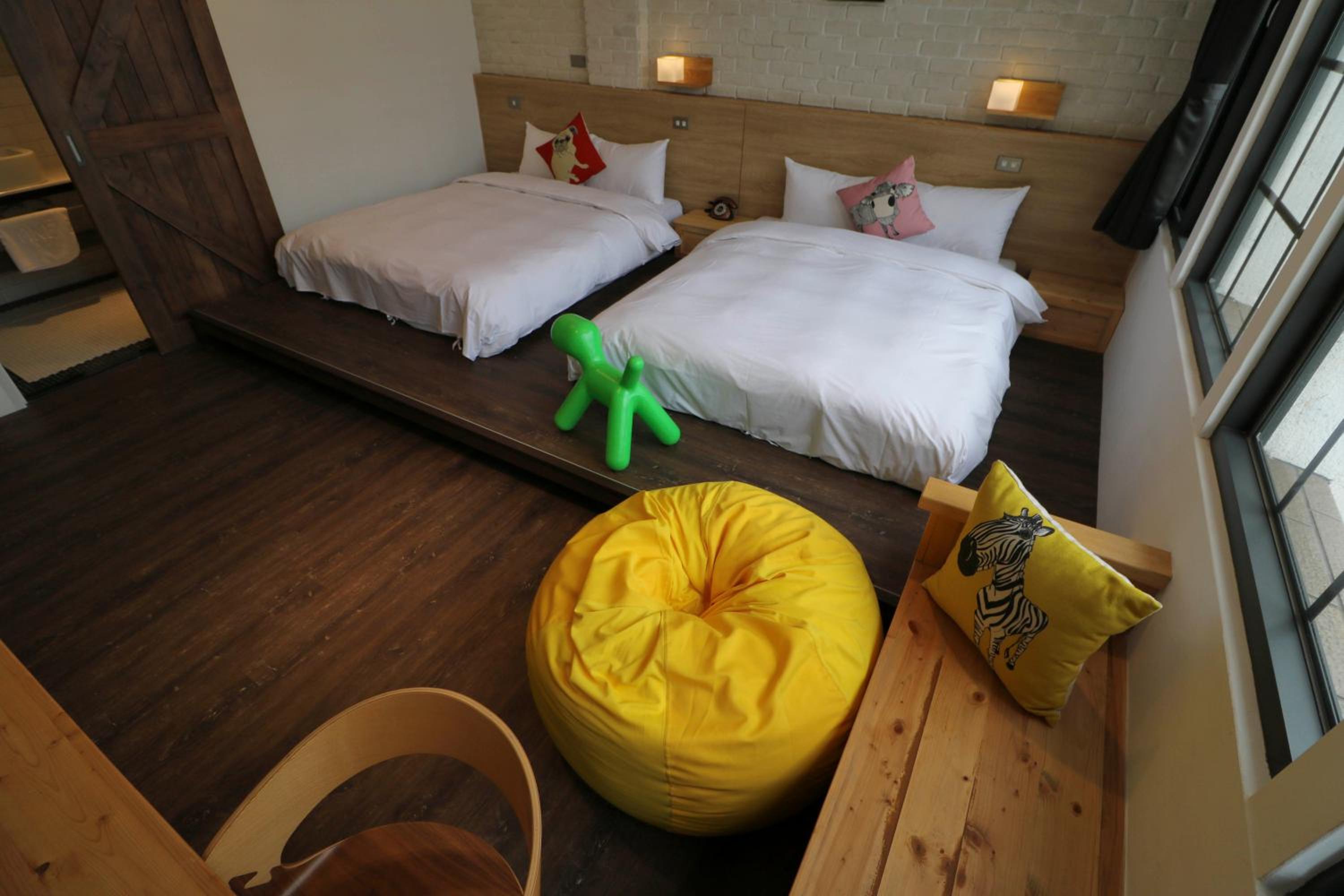 Pinestone Inn