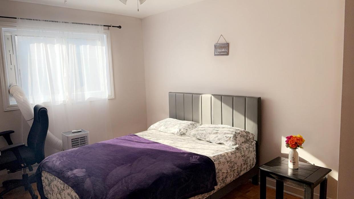 Private bedroom
