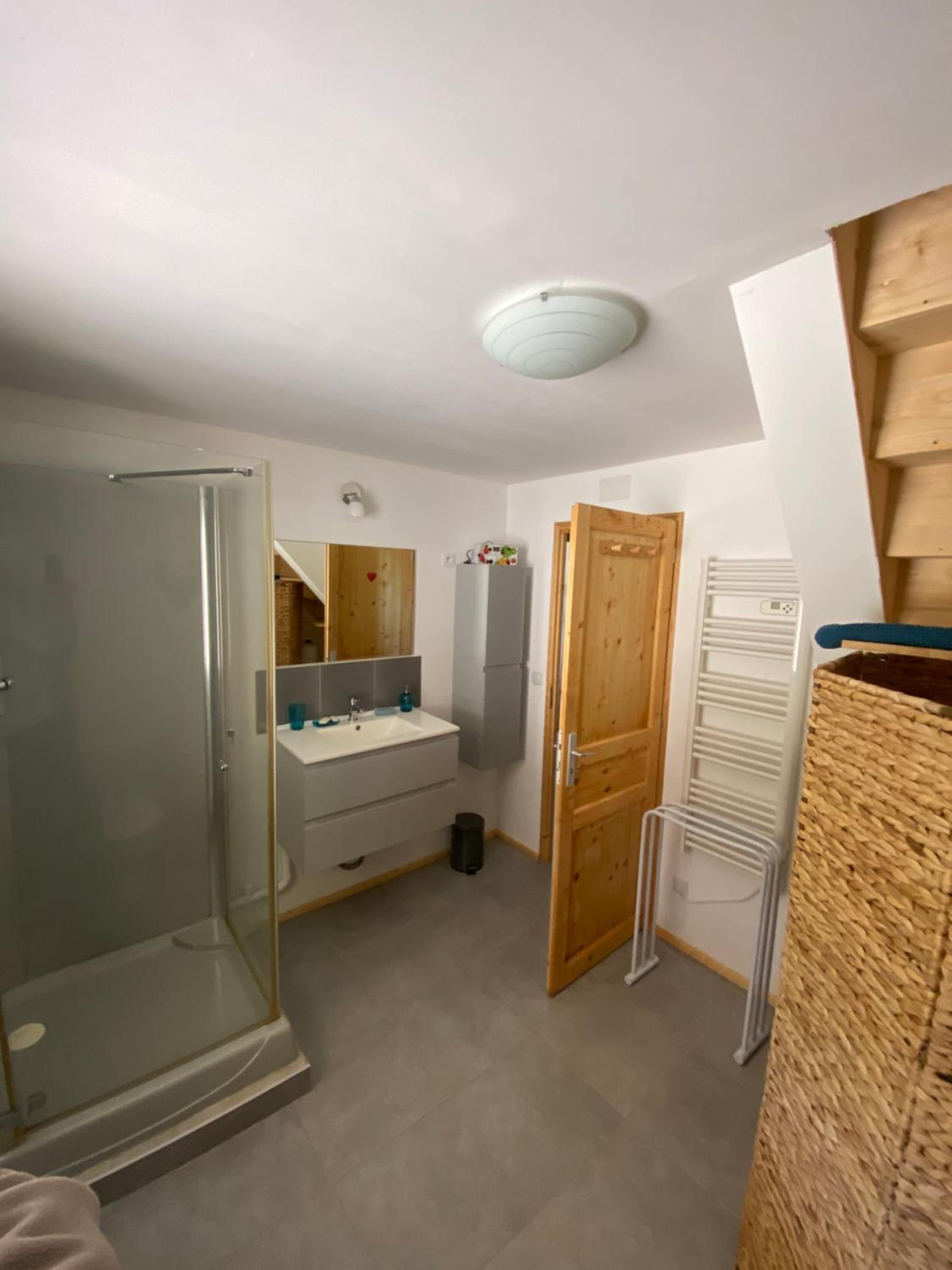 Chalet bois au calme, en lisière de forêt, balcons, sentiers balades Gérardmer & Alsace 