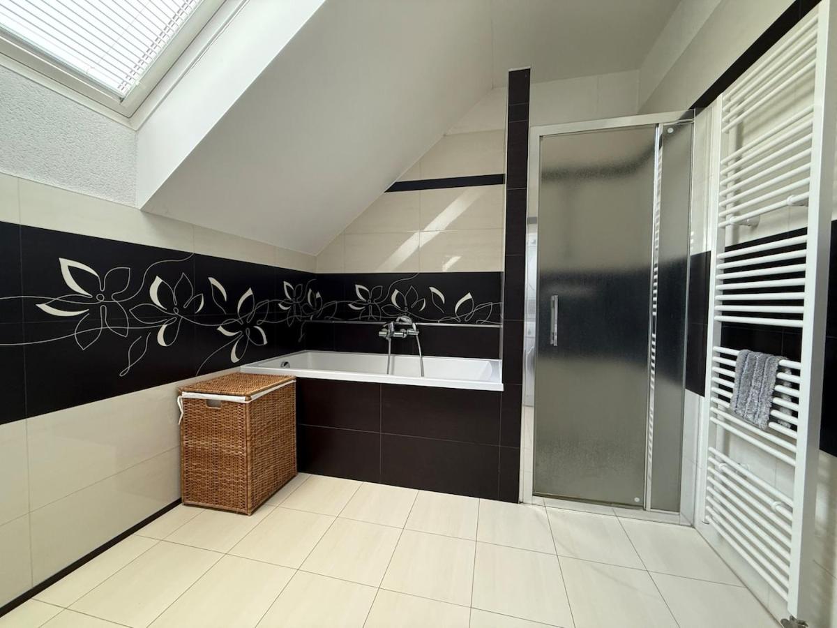 Olivia Suite