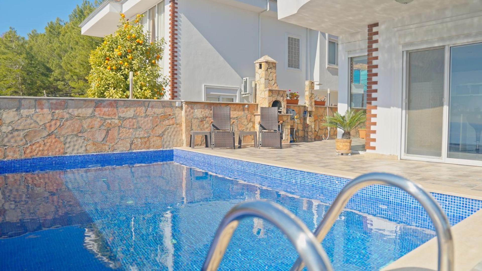 Qoople Villa Tepe with infinity pool and panoramic view