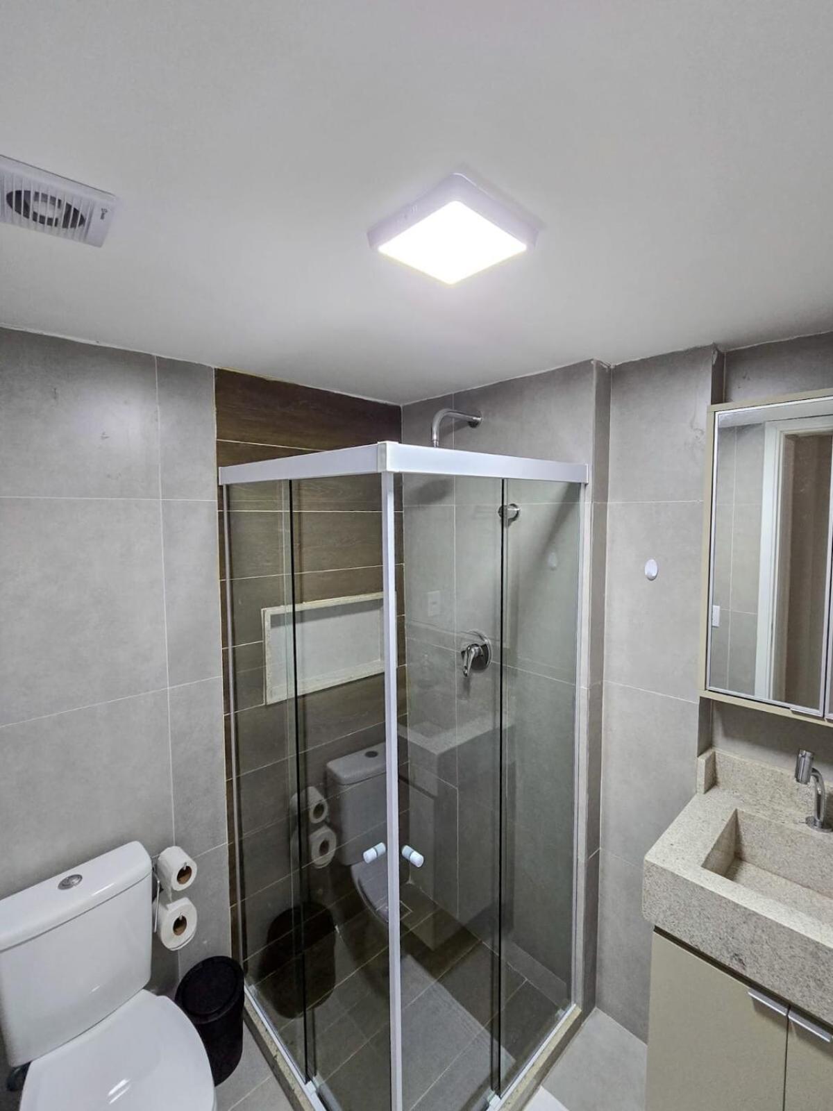 Flat duplex, 100m da praia, piscina