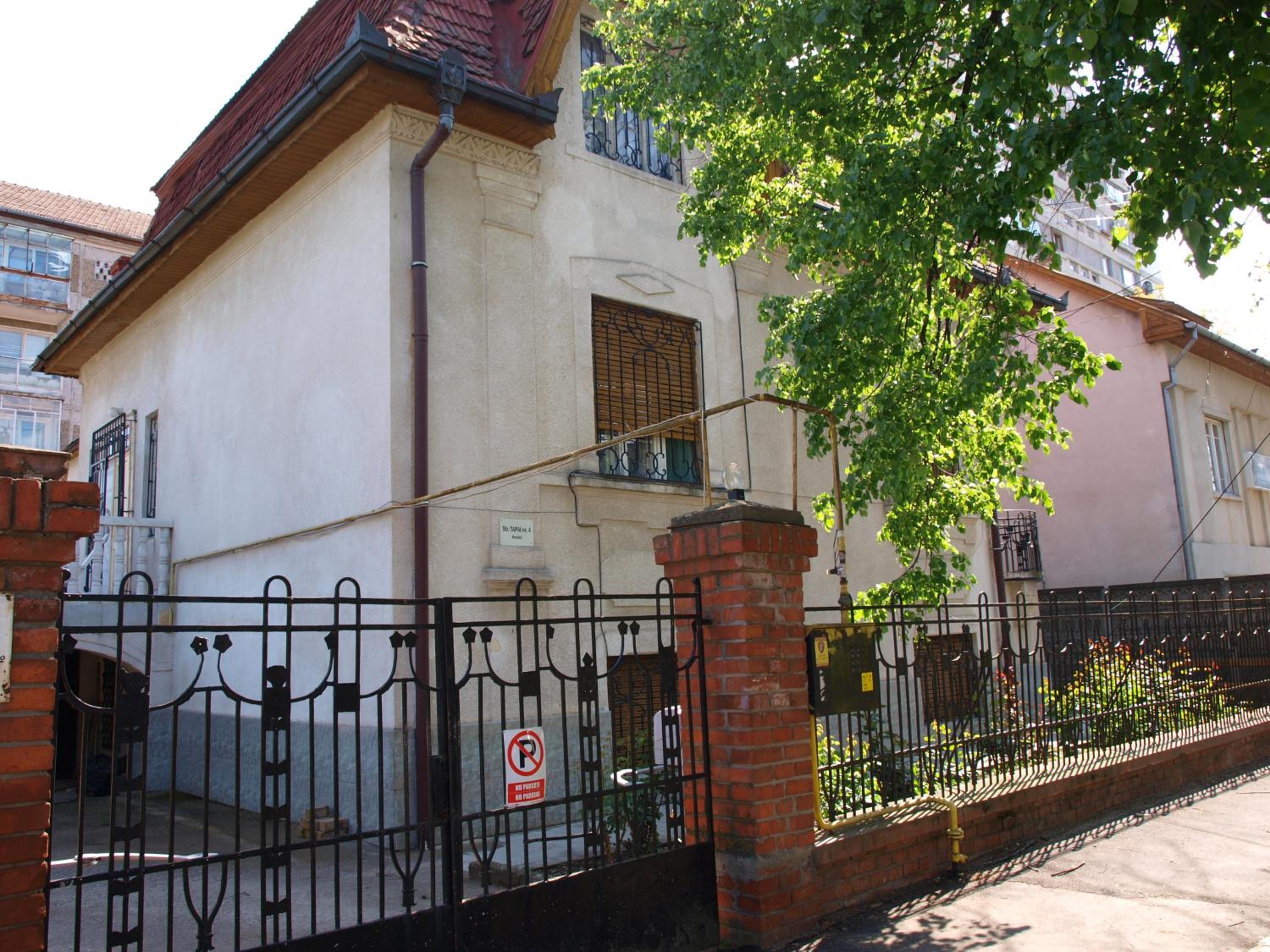 Photo 33