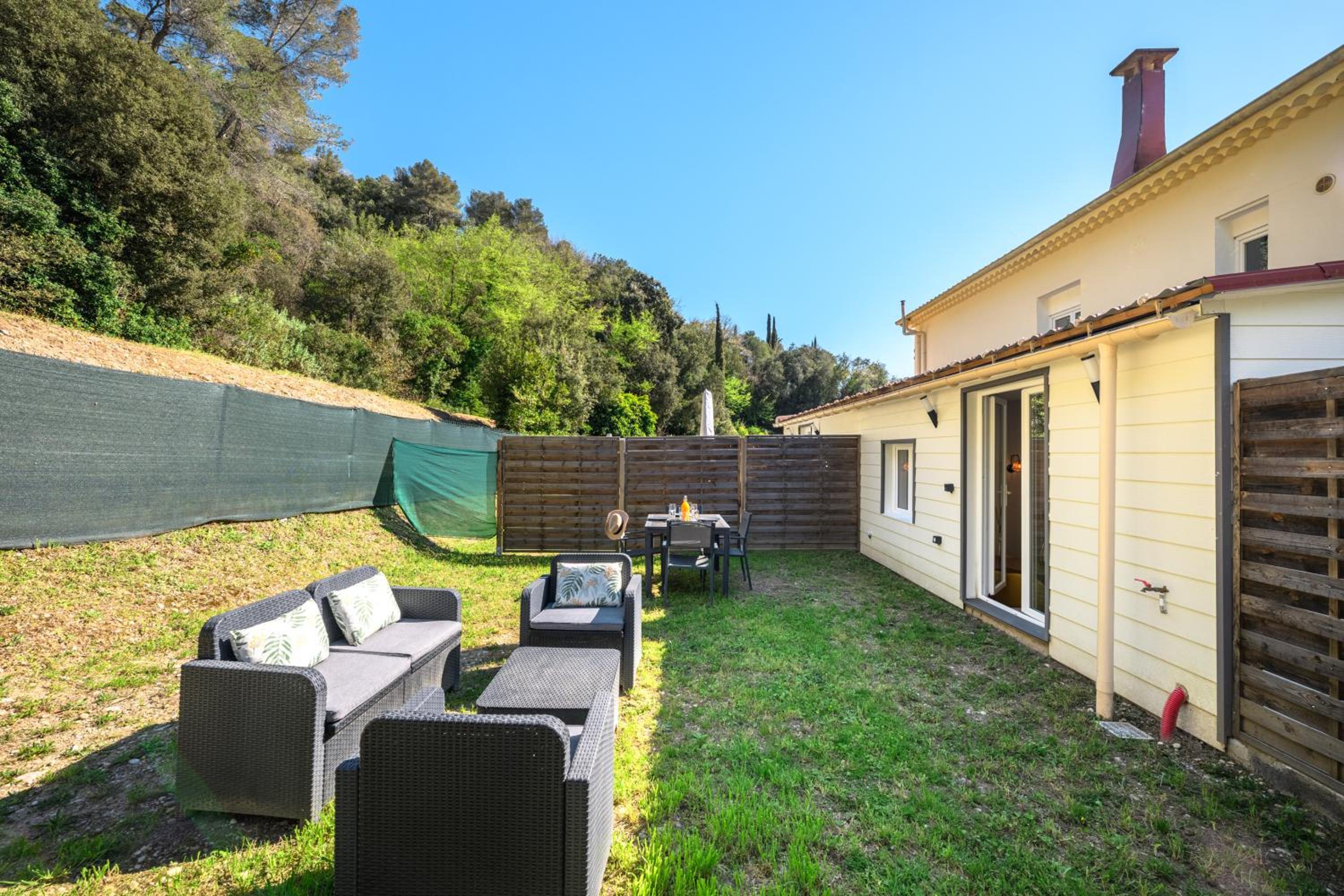 Cosy & Chill Appartements - 10 min de la mer - Jardin, Netflix, terrasse, fibre & parking, photo 21