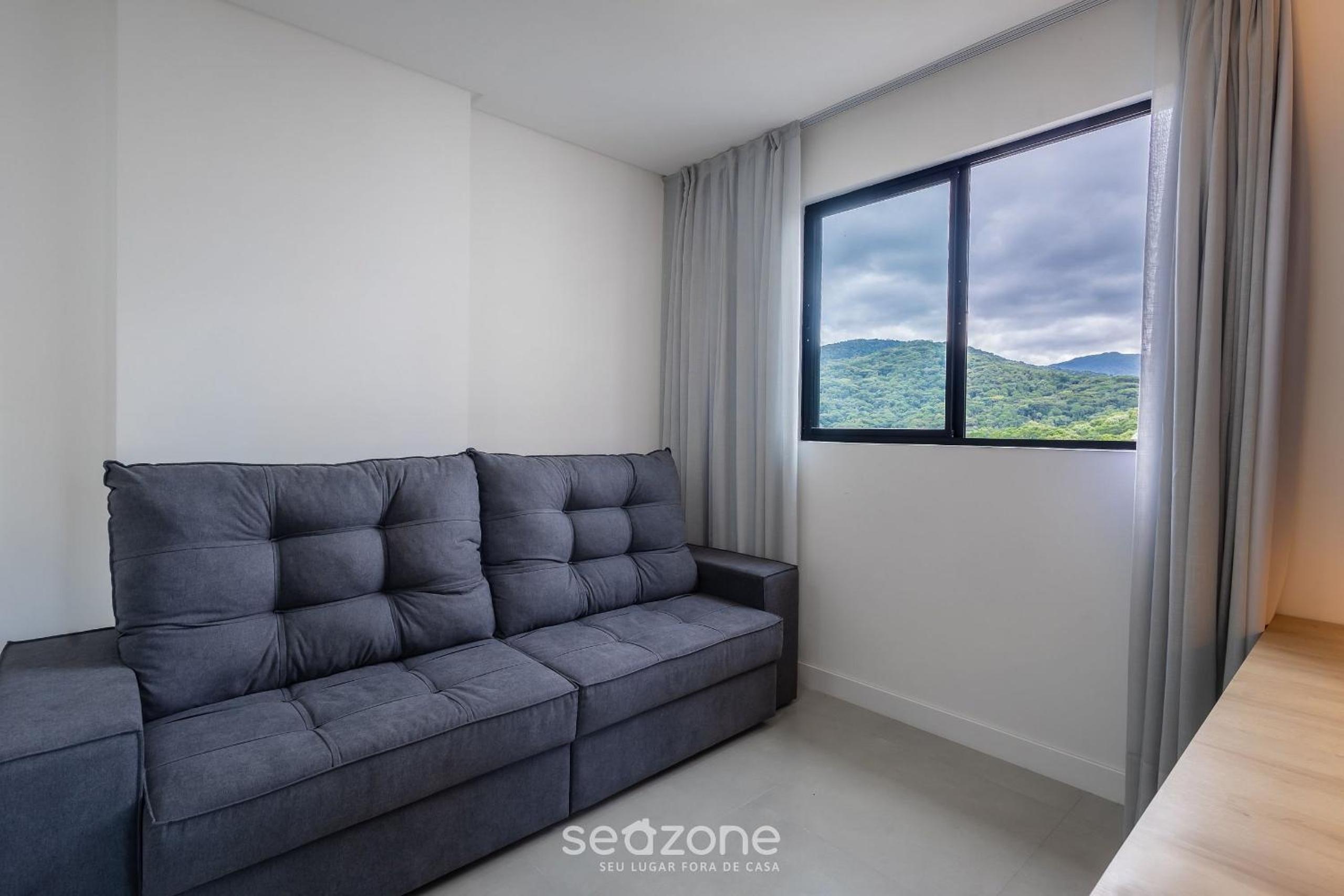2BR Apt w/ balcony near the sea MTS1503
