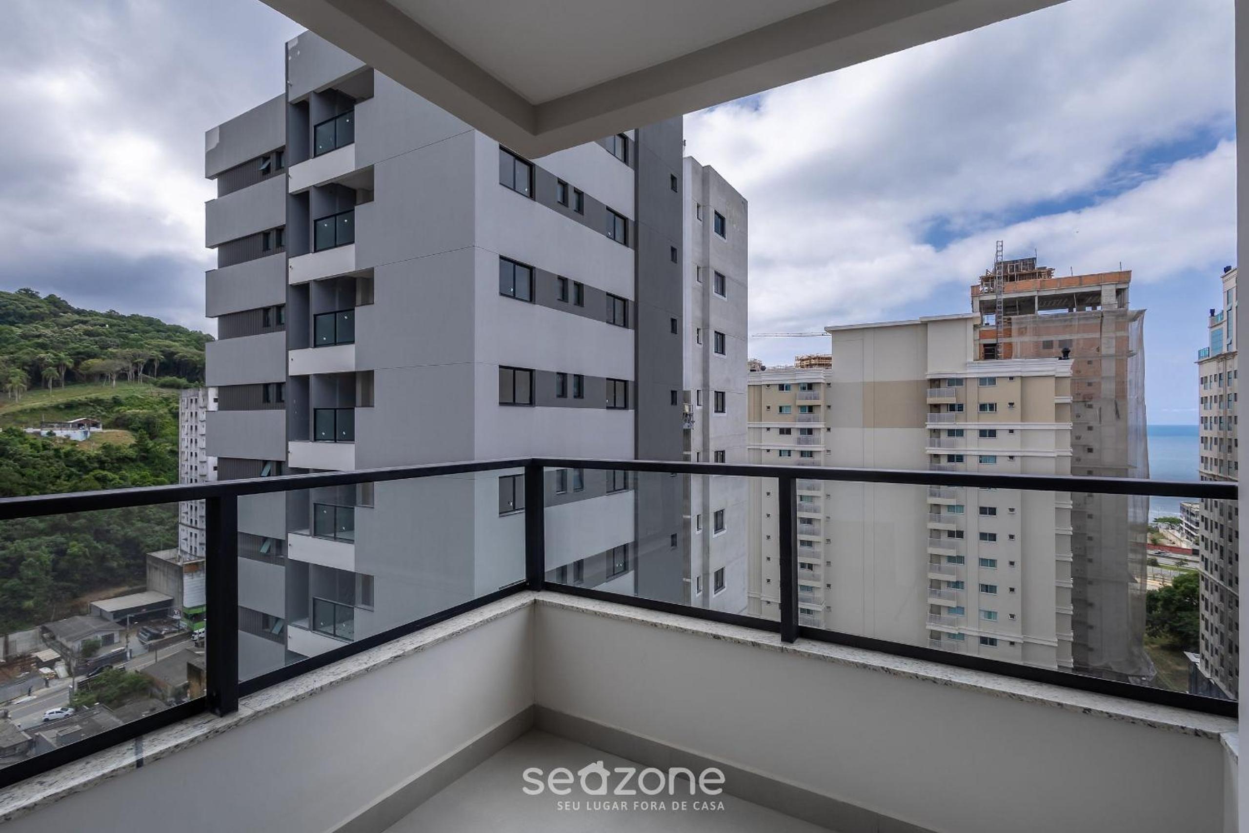 2BR Apt w/ balcony near the sea MTS1503