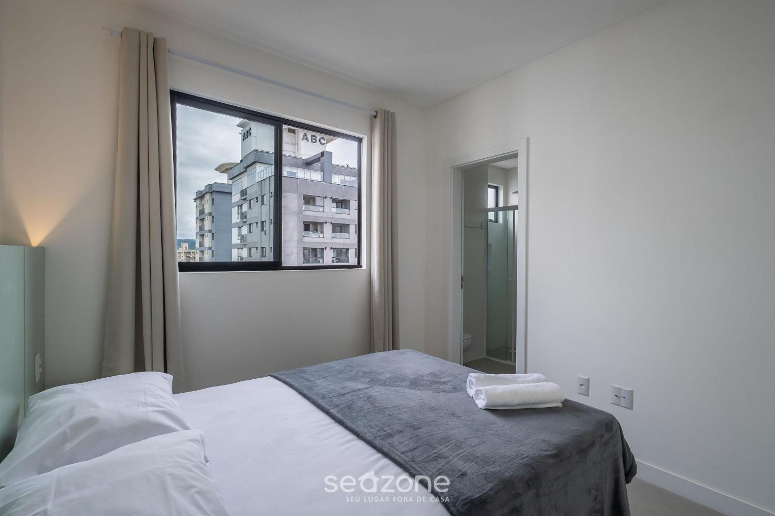 2BR Apt w/ balcony near the sea MTS1503