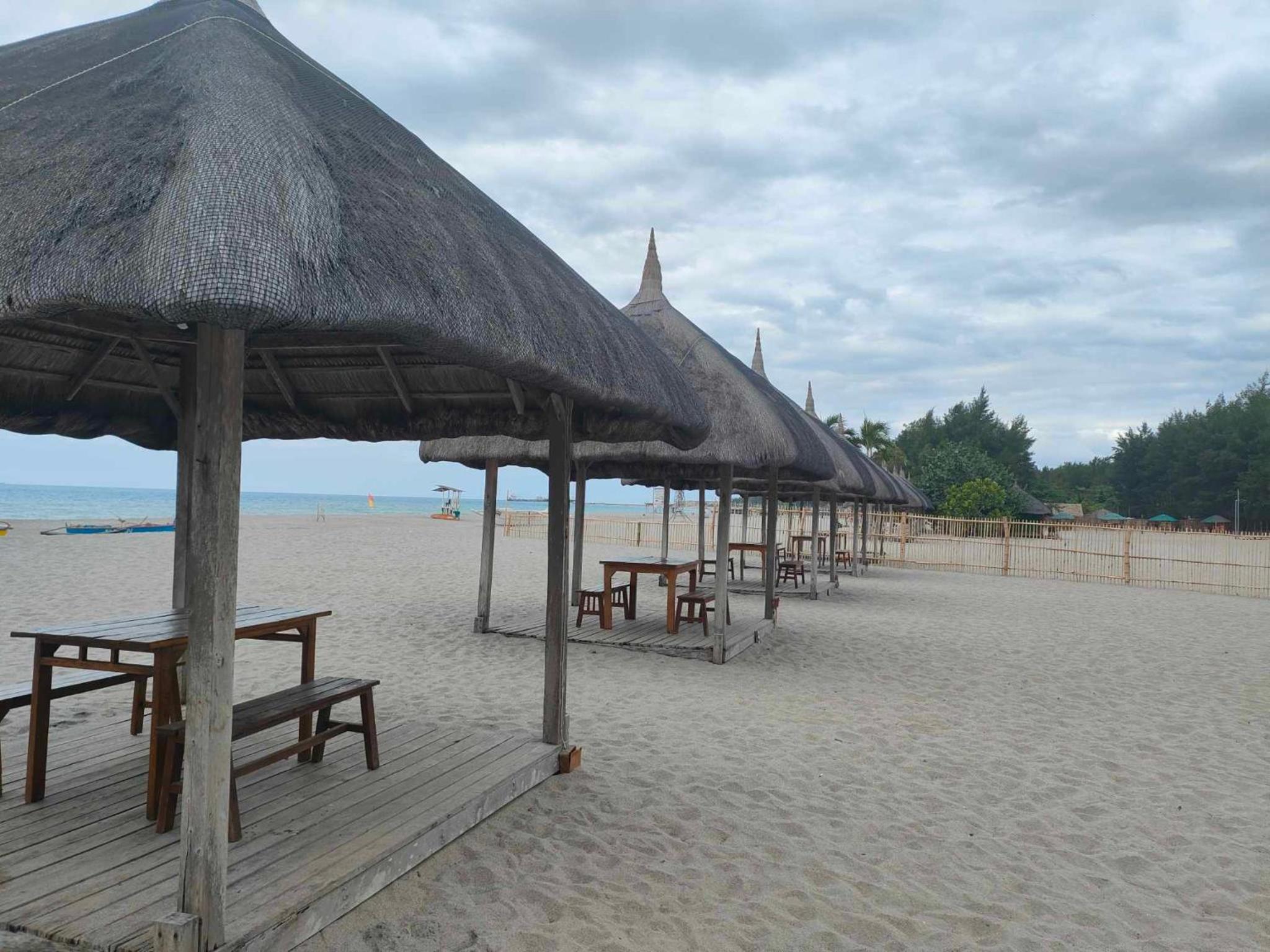Beach front deluxe room with bathroom - Modern Cabin Shiloh 2