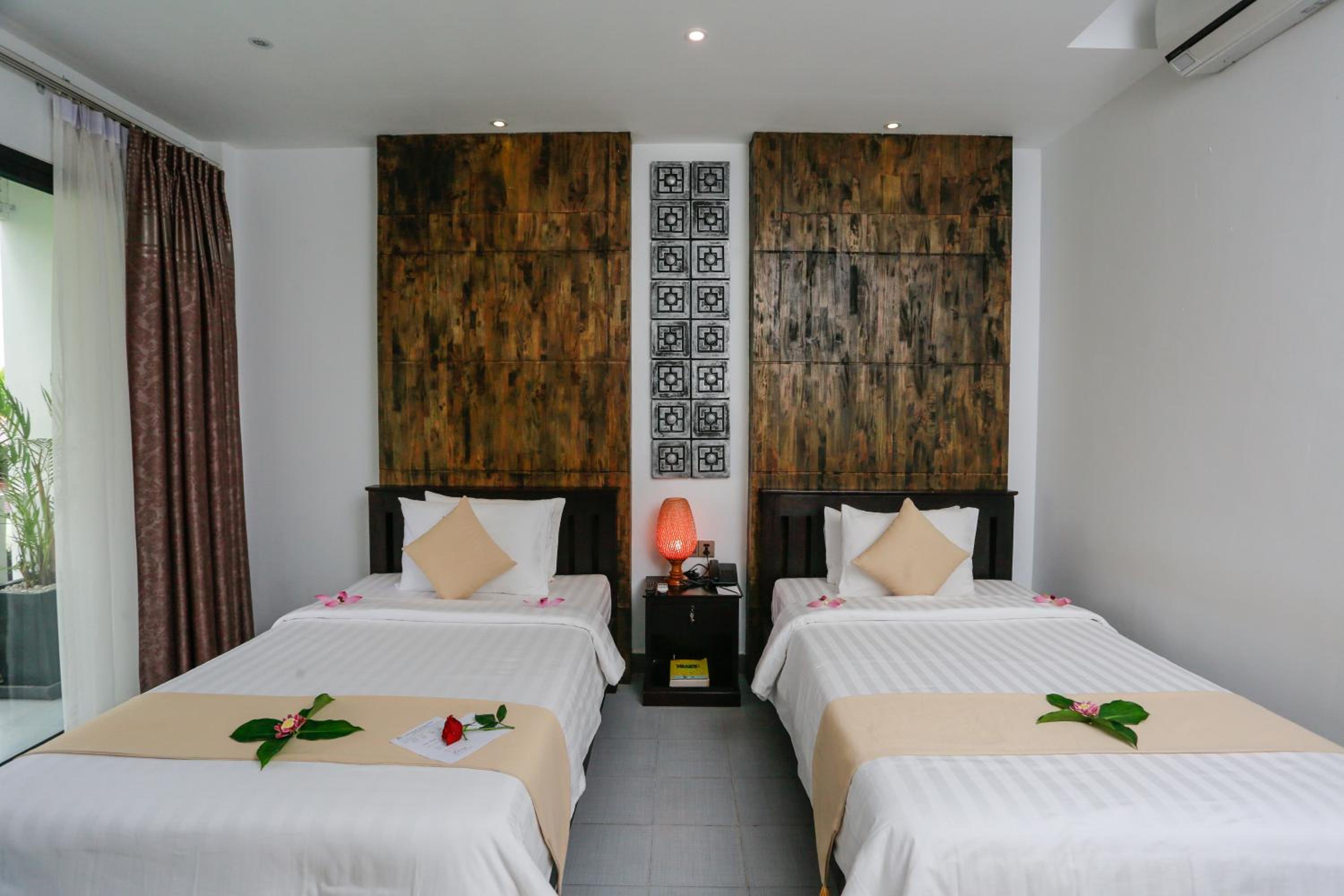 Angkor Home 27