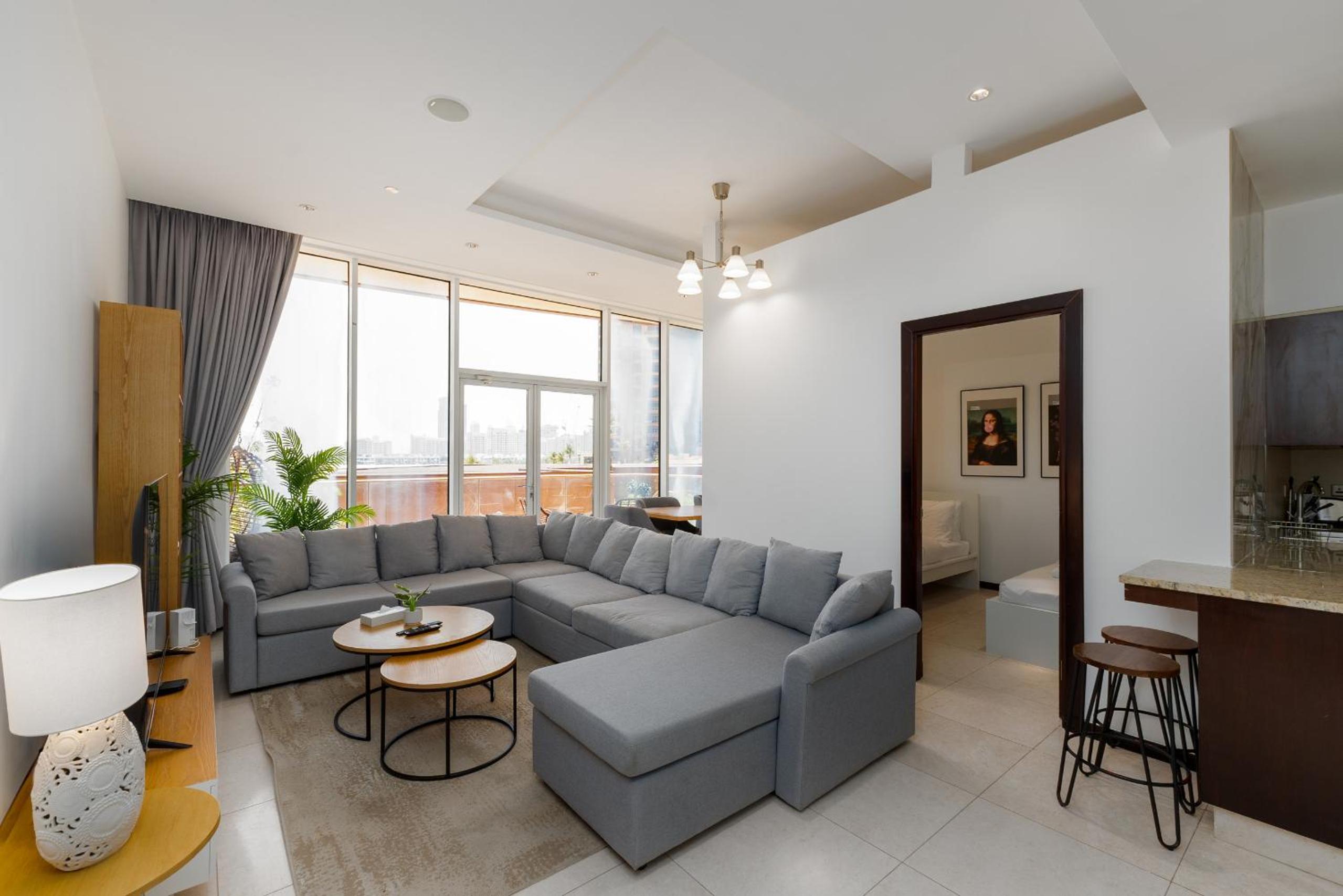 Tiara Residences, Palm Jumeirah Dubai - Mint Stay