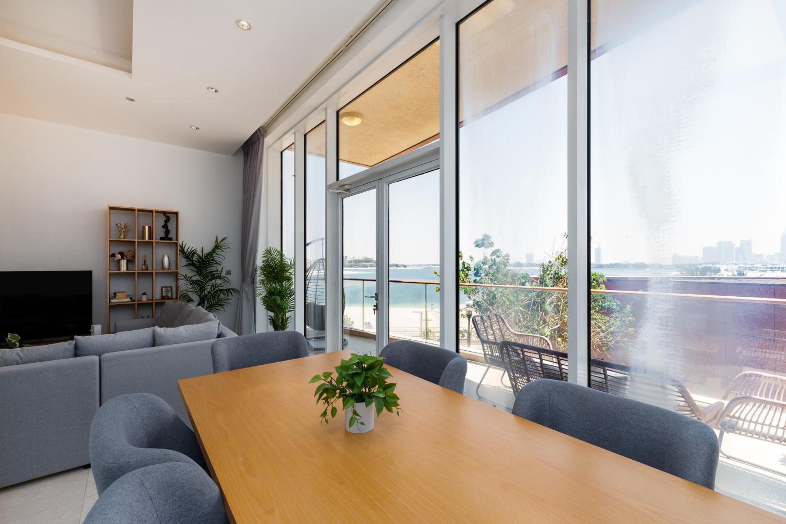 Tiara Residences, Palm Jumeirah Dubai - Mint Stay