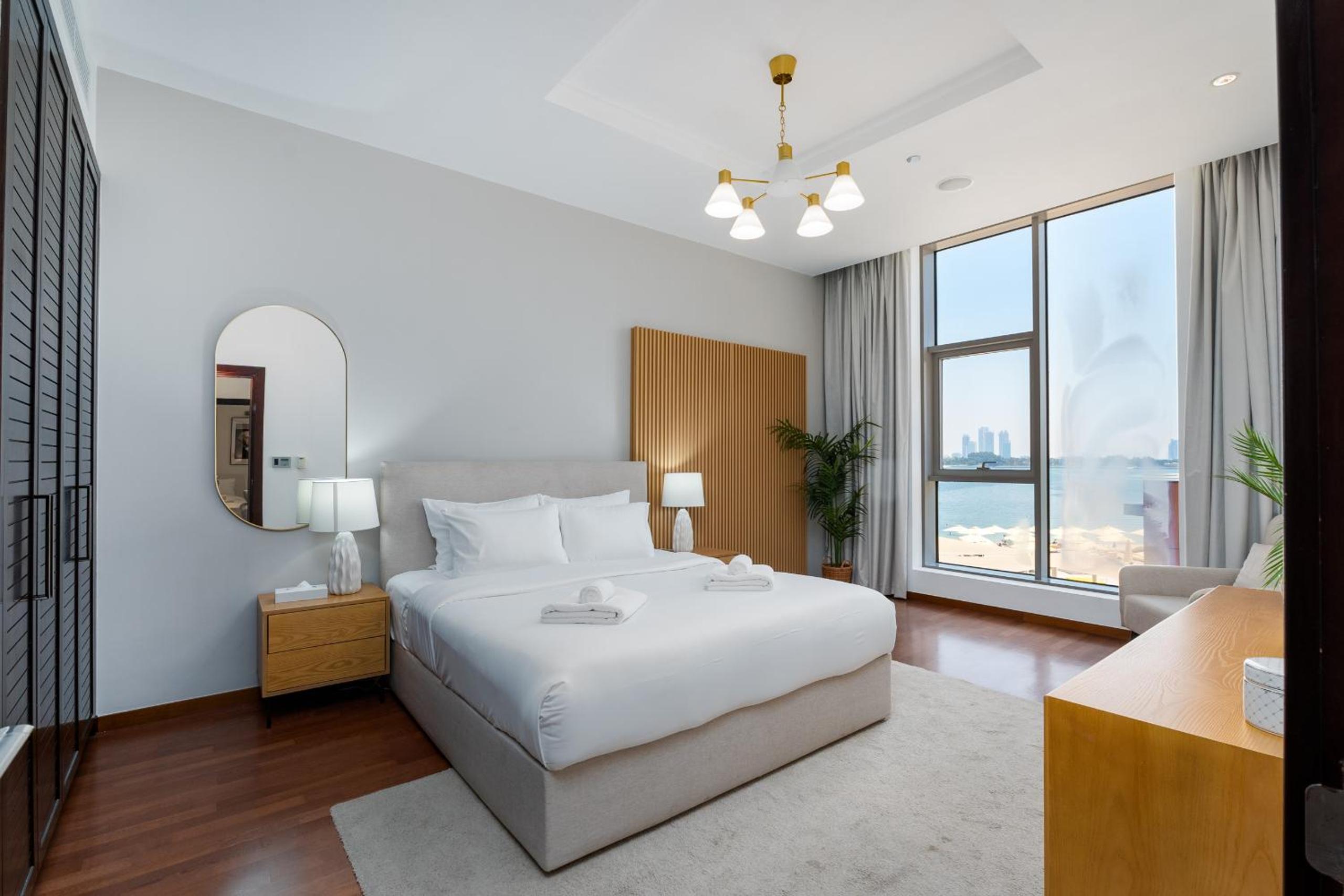 Tiara Residences, Palm Jumeirah Dubai - Mint Stay