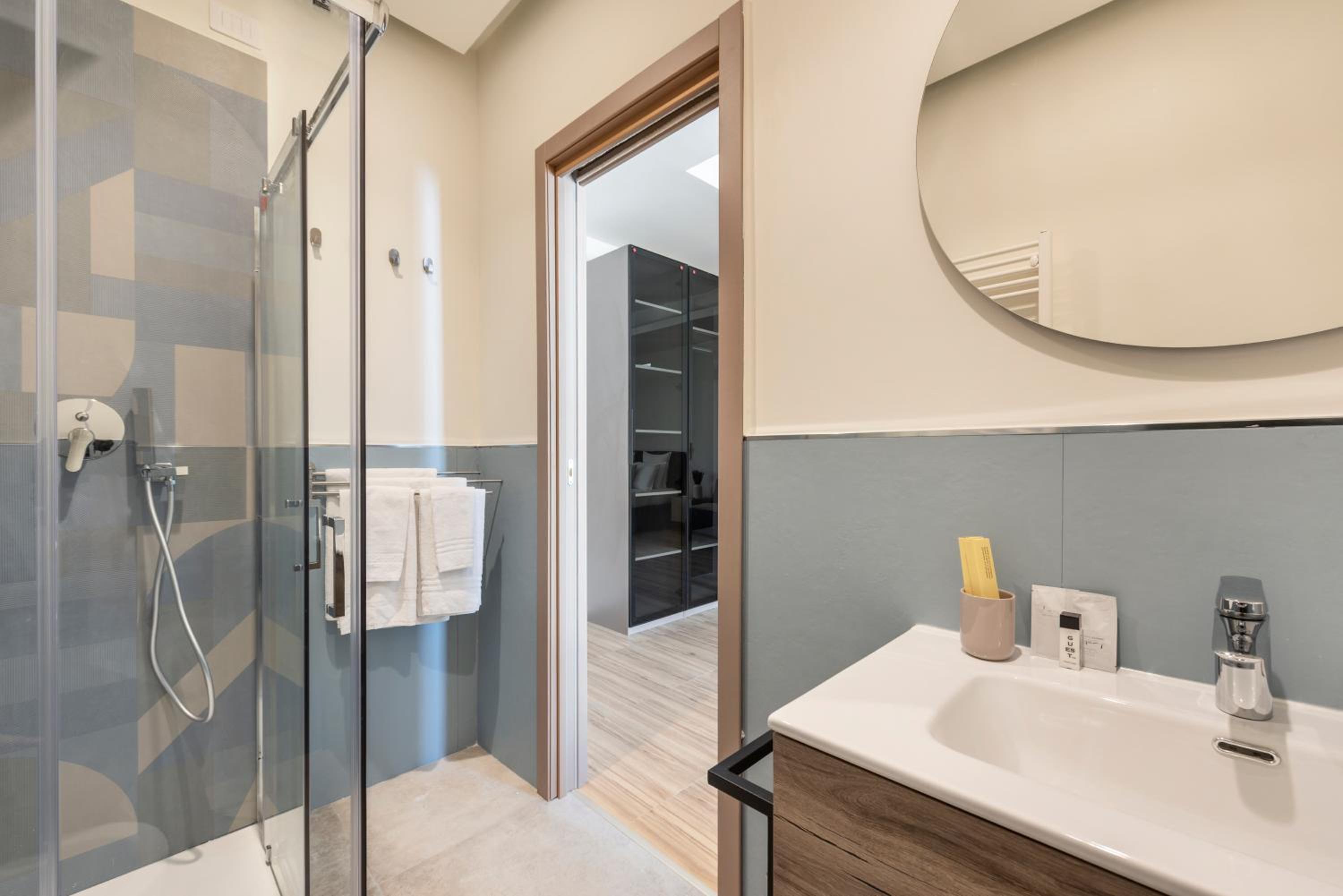 Domus 28