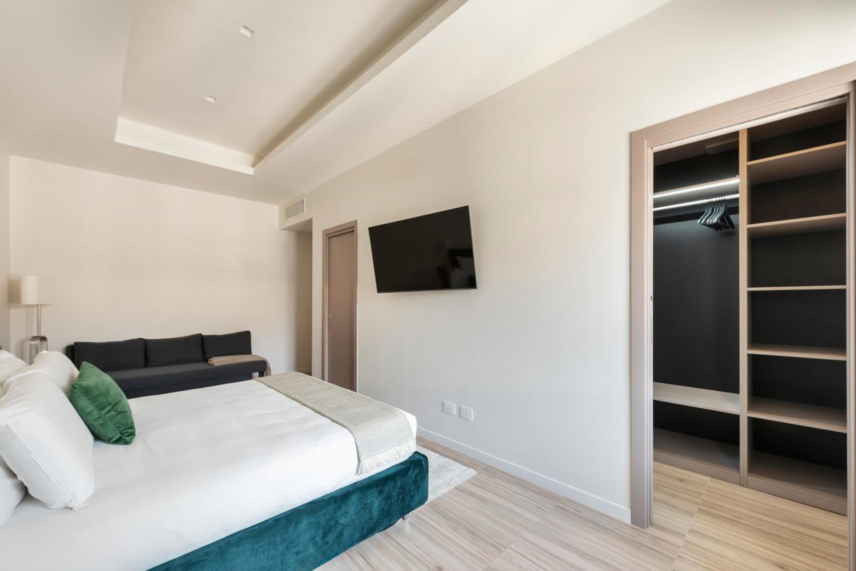 Domus 28