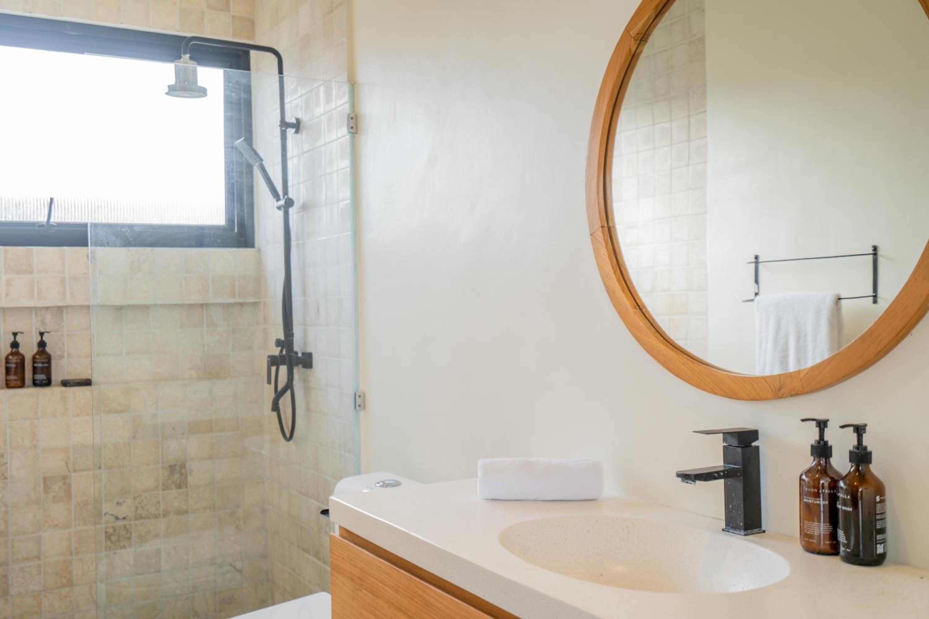 Casa Jamie - 1BR Villa near Seseh Beach