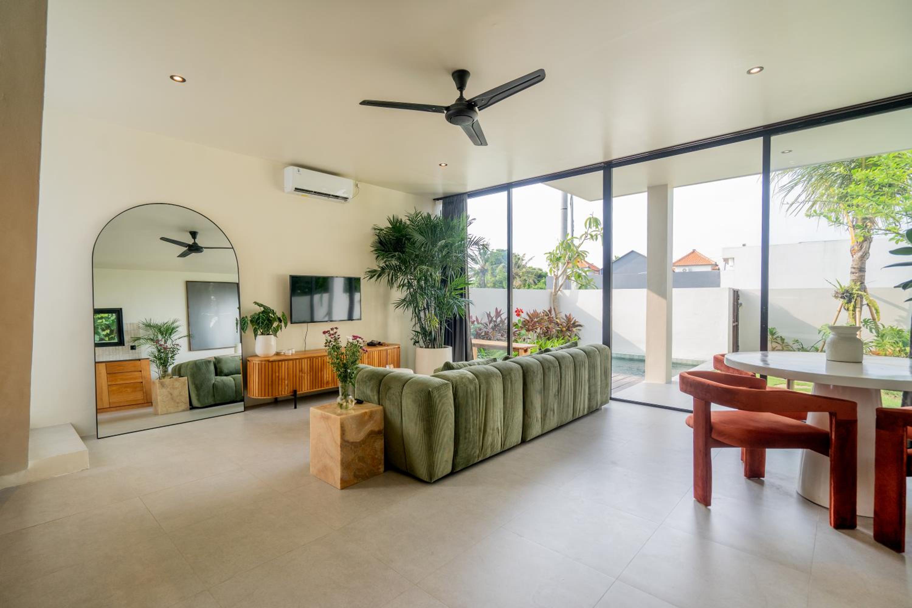 Casa Jamie - 1BR Villa near Seseh Beach
