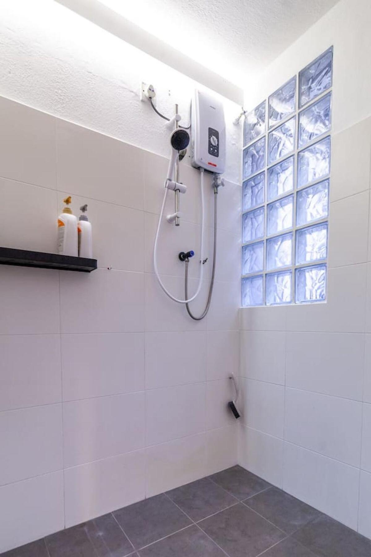 Unique Design House, 2BR House - Near Ipoh Local Foodies