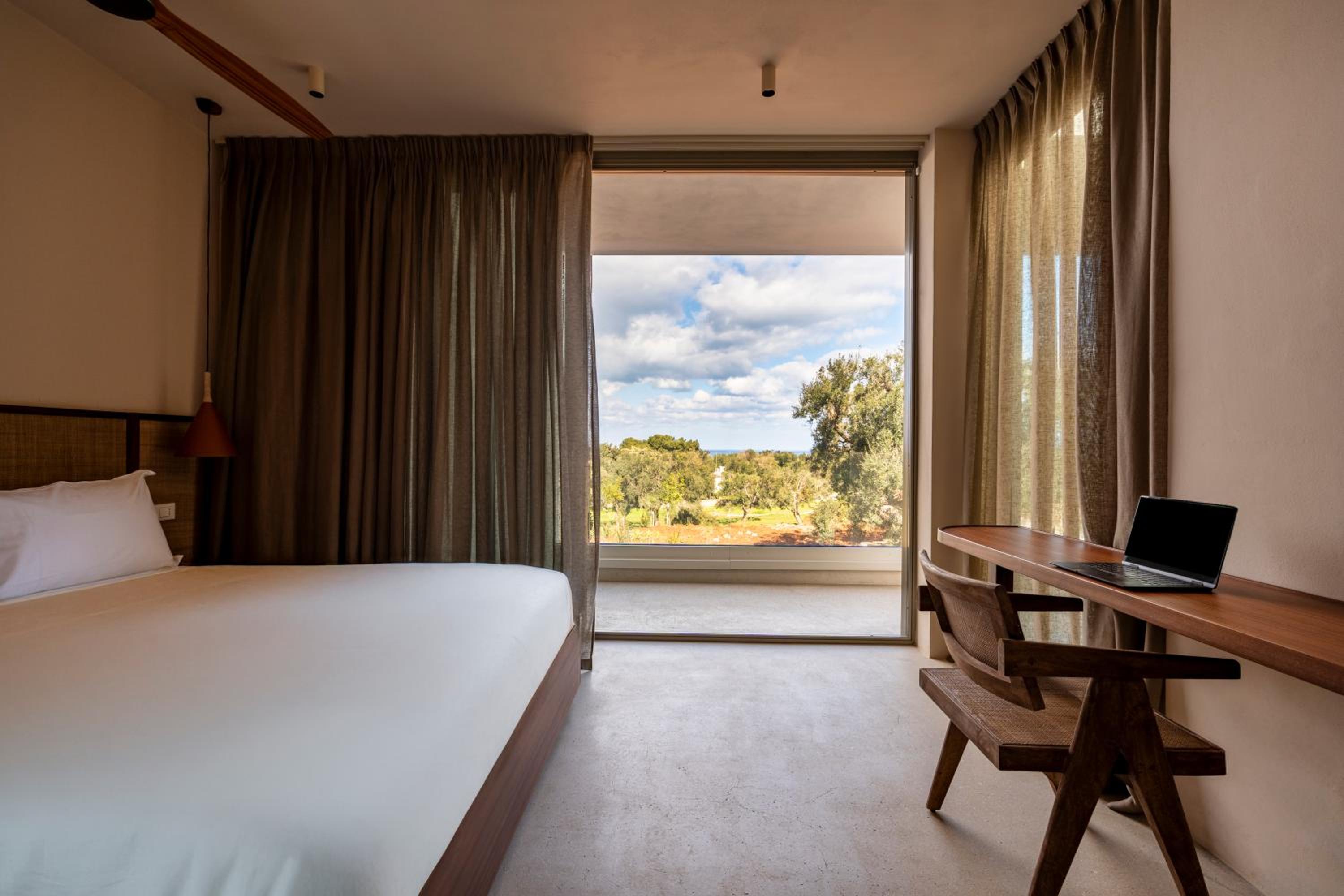 Botanico Villa & Suites