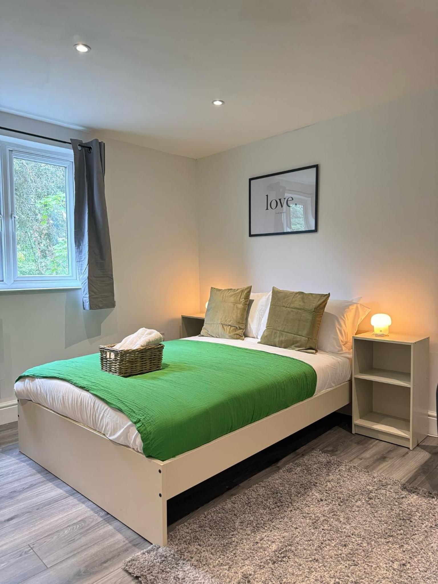 Stratford Park Inn