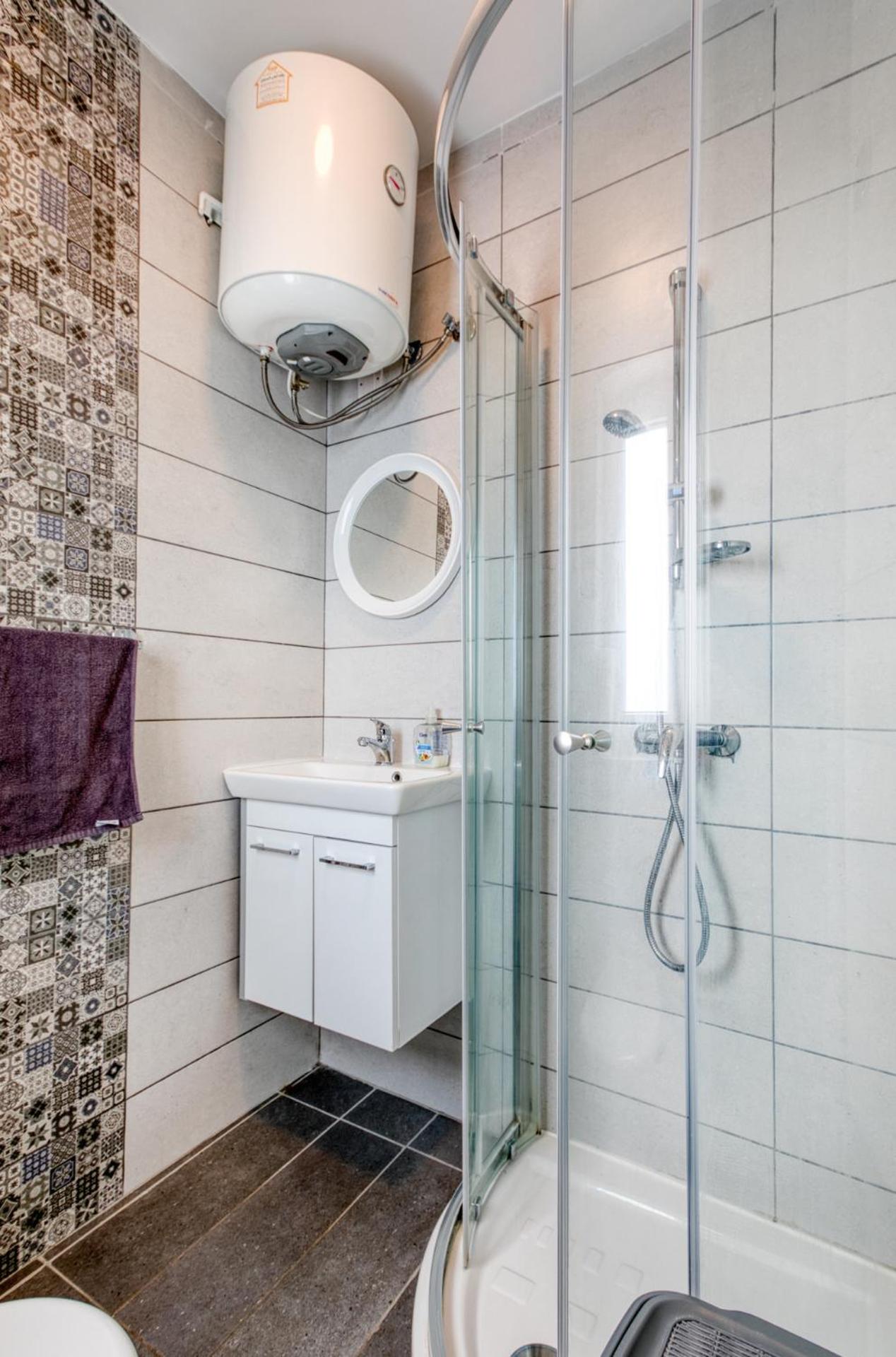 Stylish Apartment in Bay Square 2 photo 5