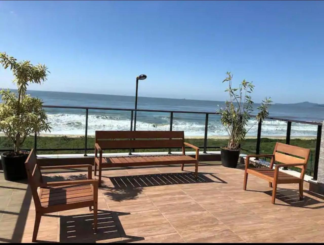 Apartamento Pé na Areia Barra Velha