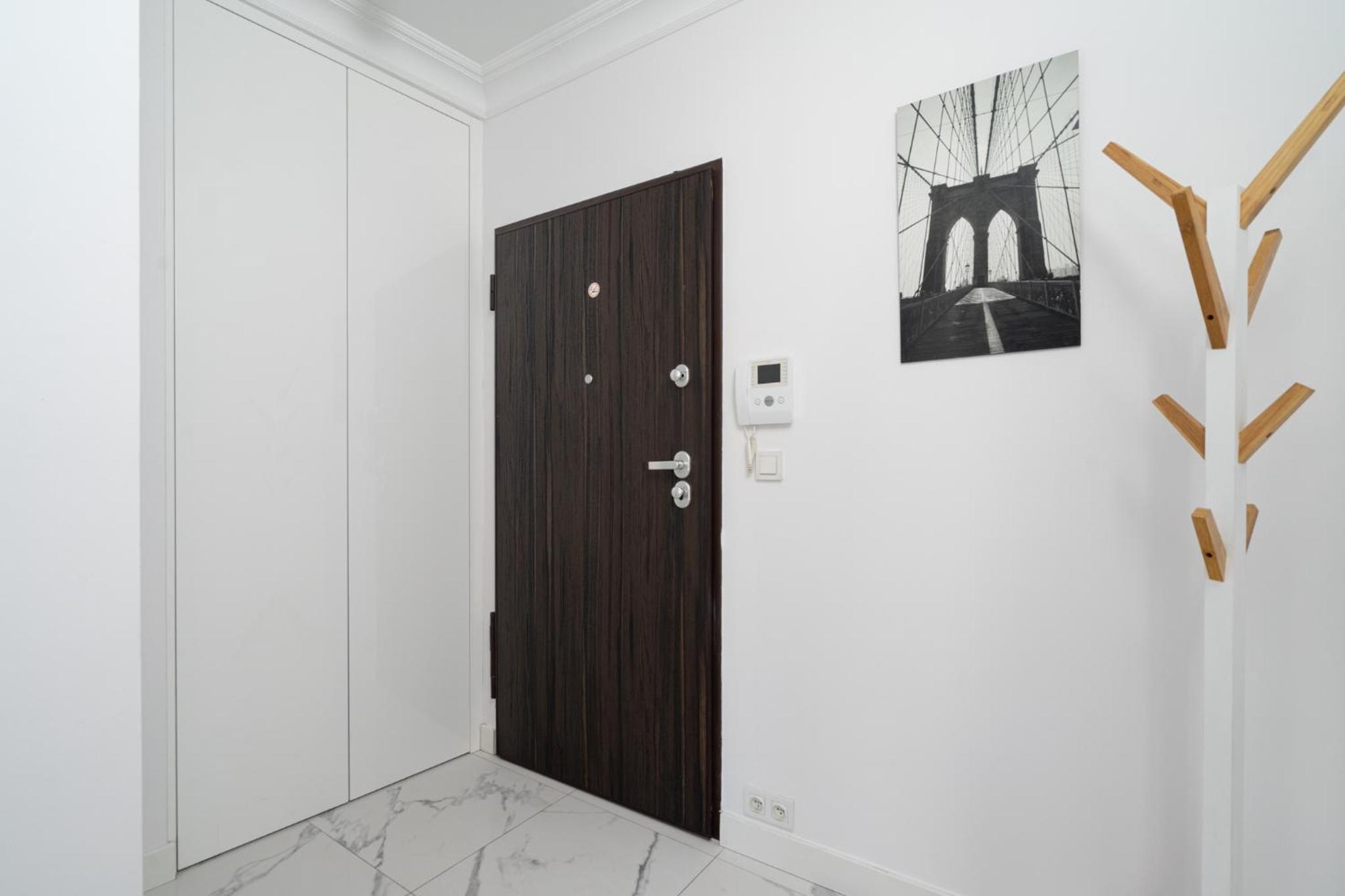 Golden Apartments Warsaw - Luxury Stay on Grzybowska 85-200